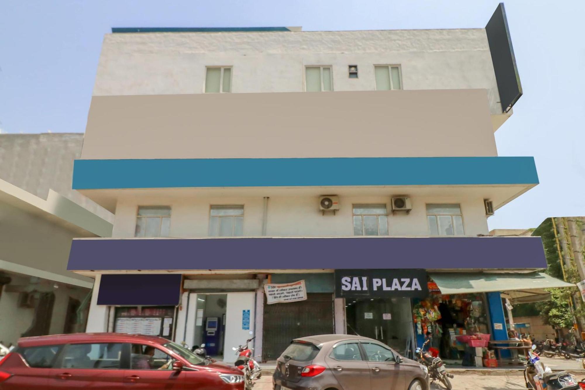 Oyo Flagship 80318 Sai Plaza Near Indira Gandhi International Airport Nova Deli