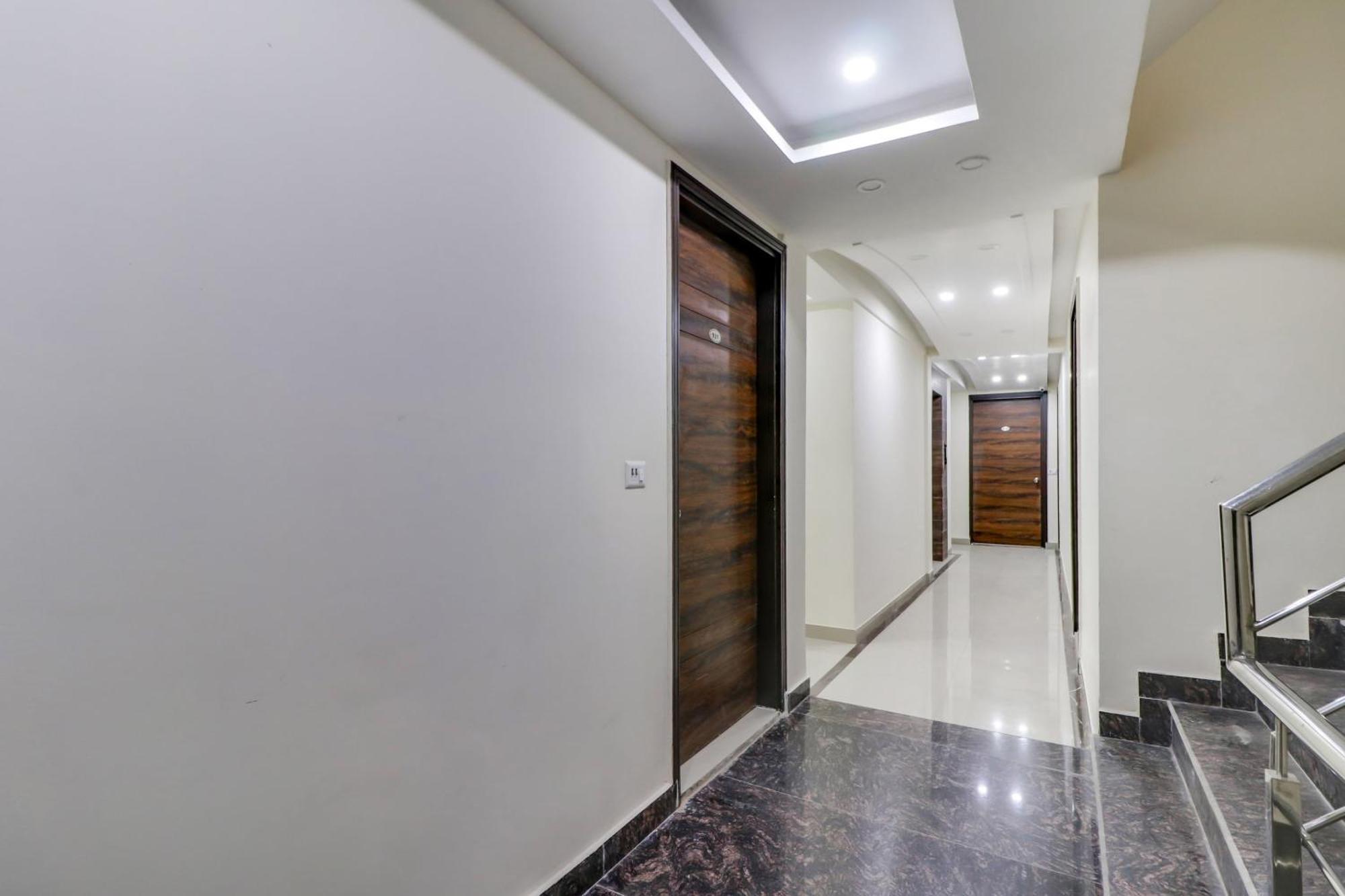 Hotel O Aero 4*