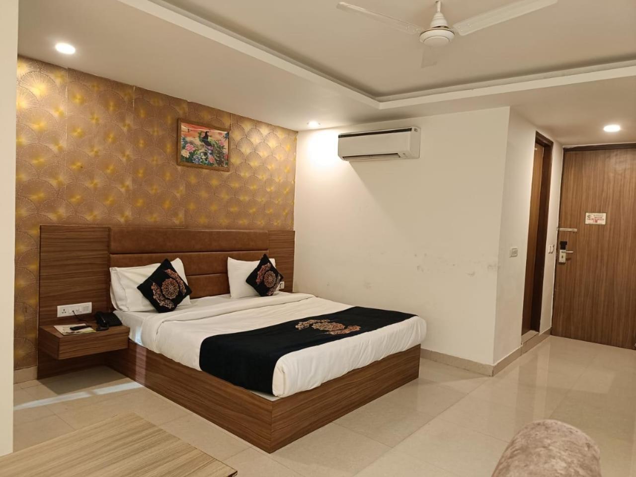 Grand By D'capitol Near Delhi Airport 4* New Delhi