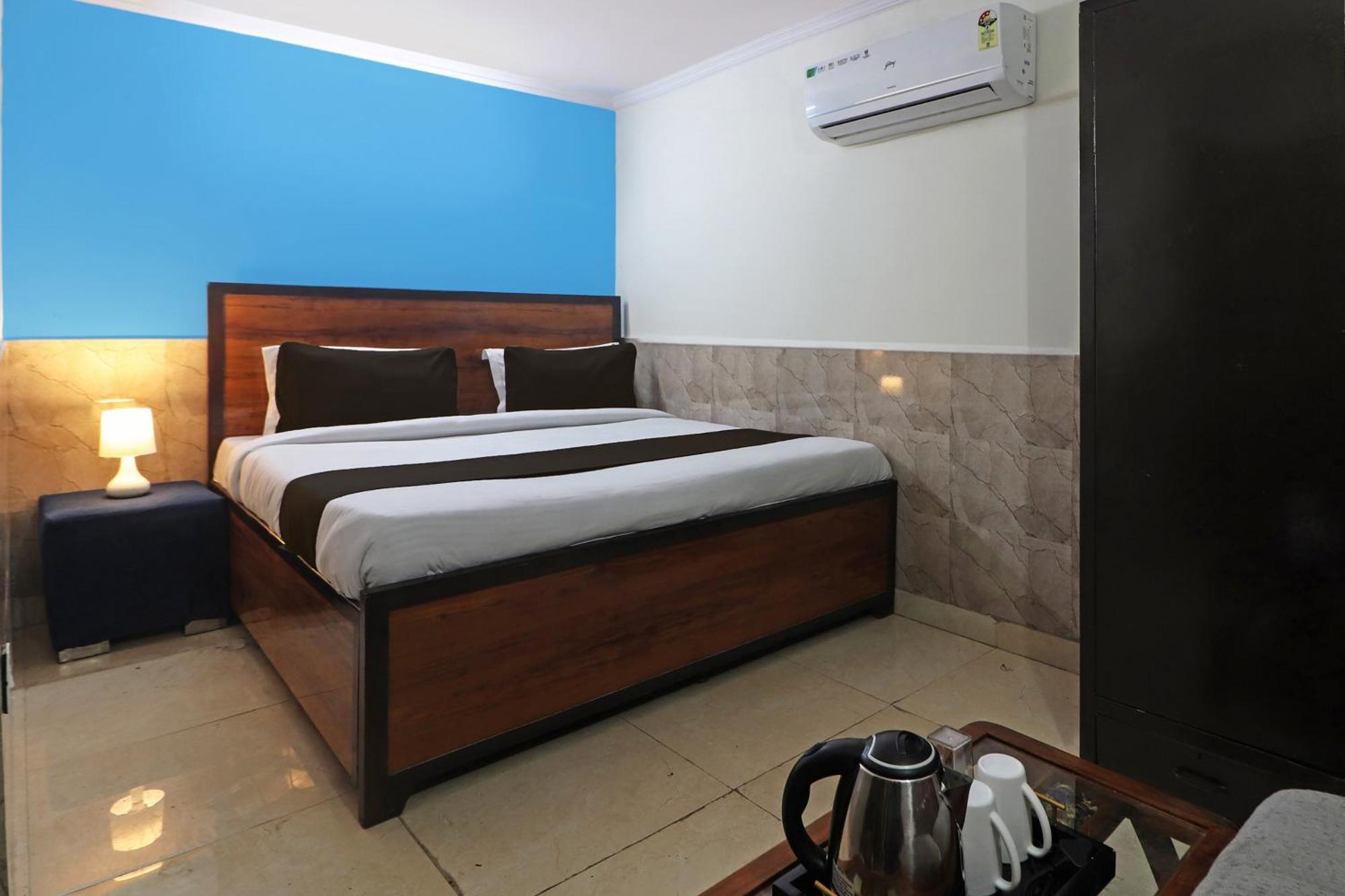 O Bluemoon Inn, South Campus Hotel