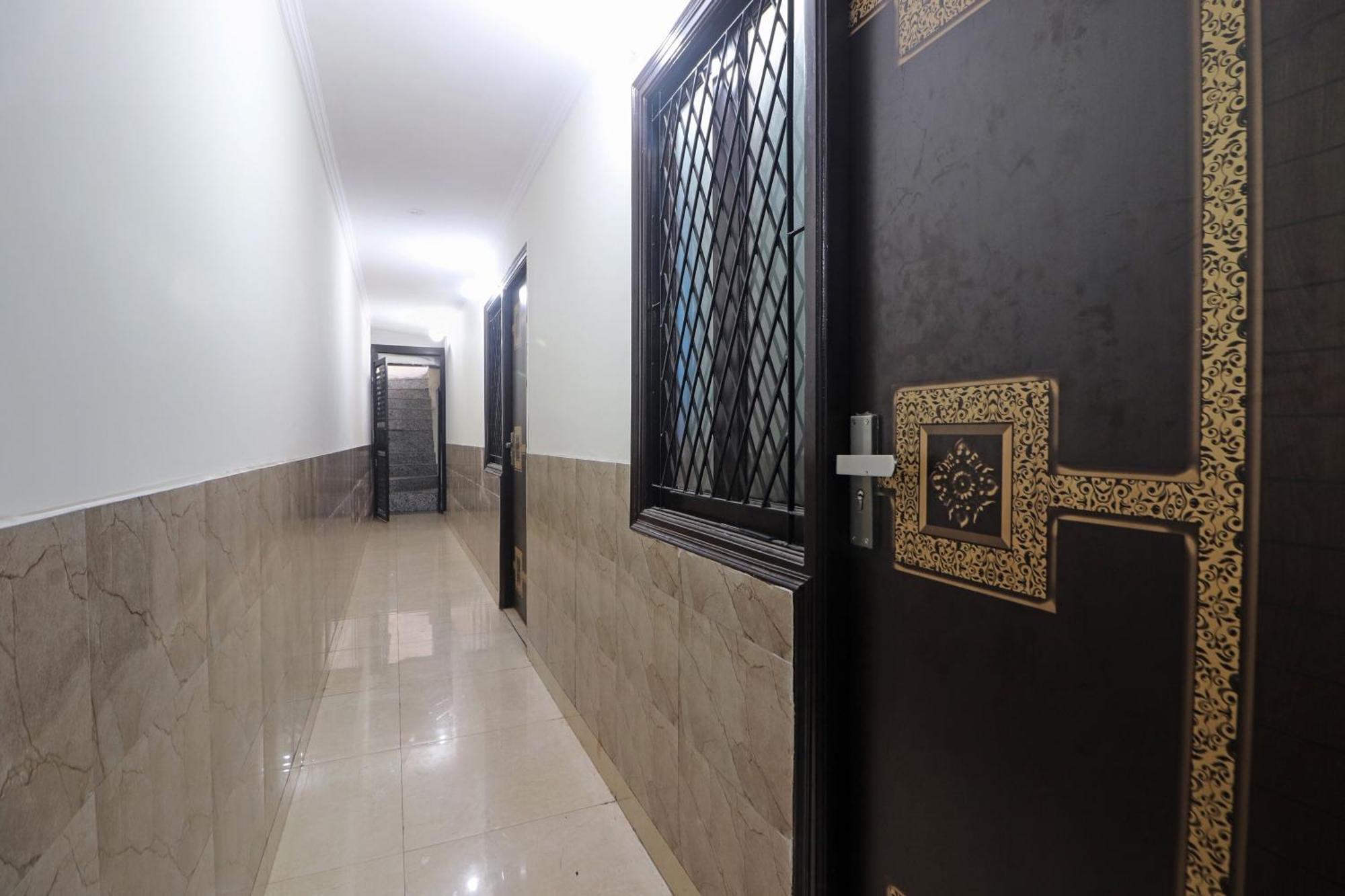 Hotel O Bluemoon Inn, South Campus