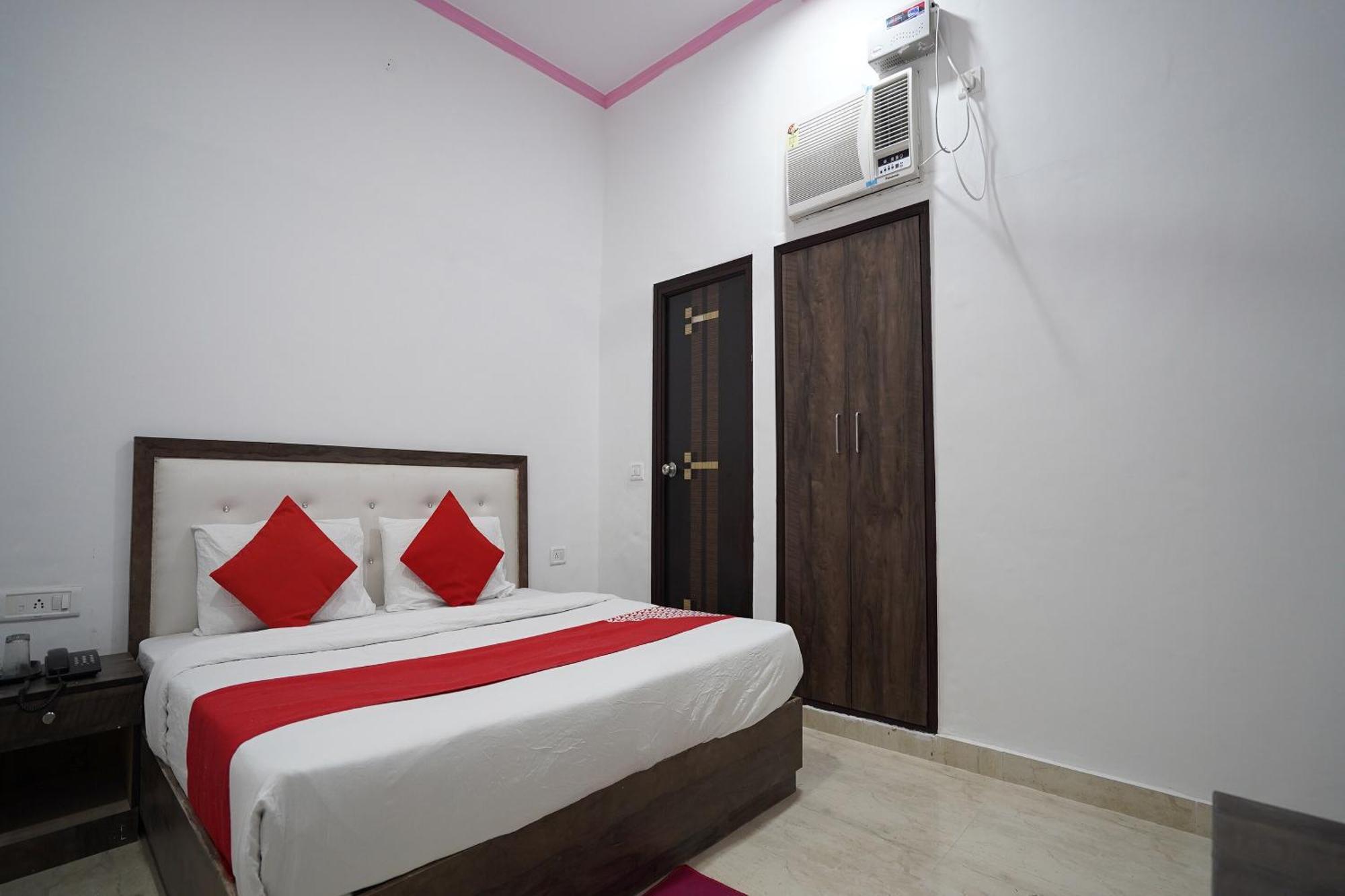 O White House Hotel 4*