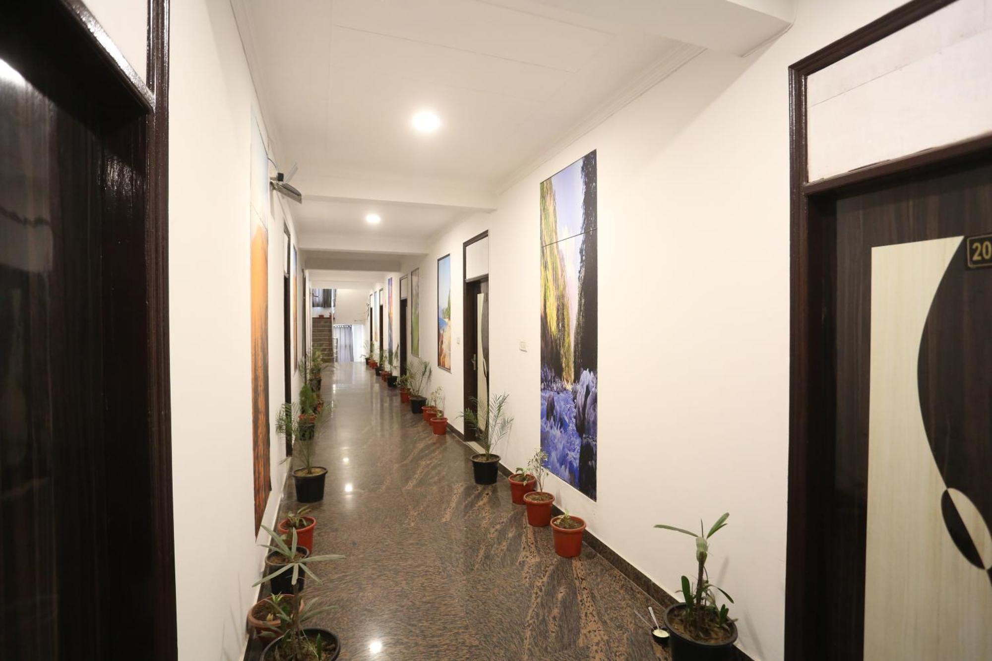 Hotel Grand Kiara Delhi Airport By Ss Group