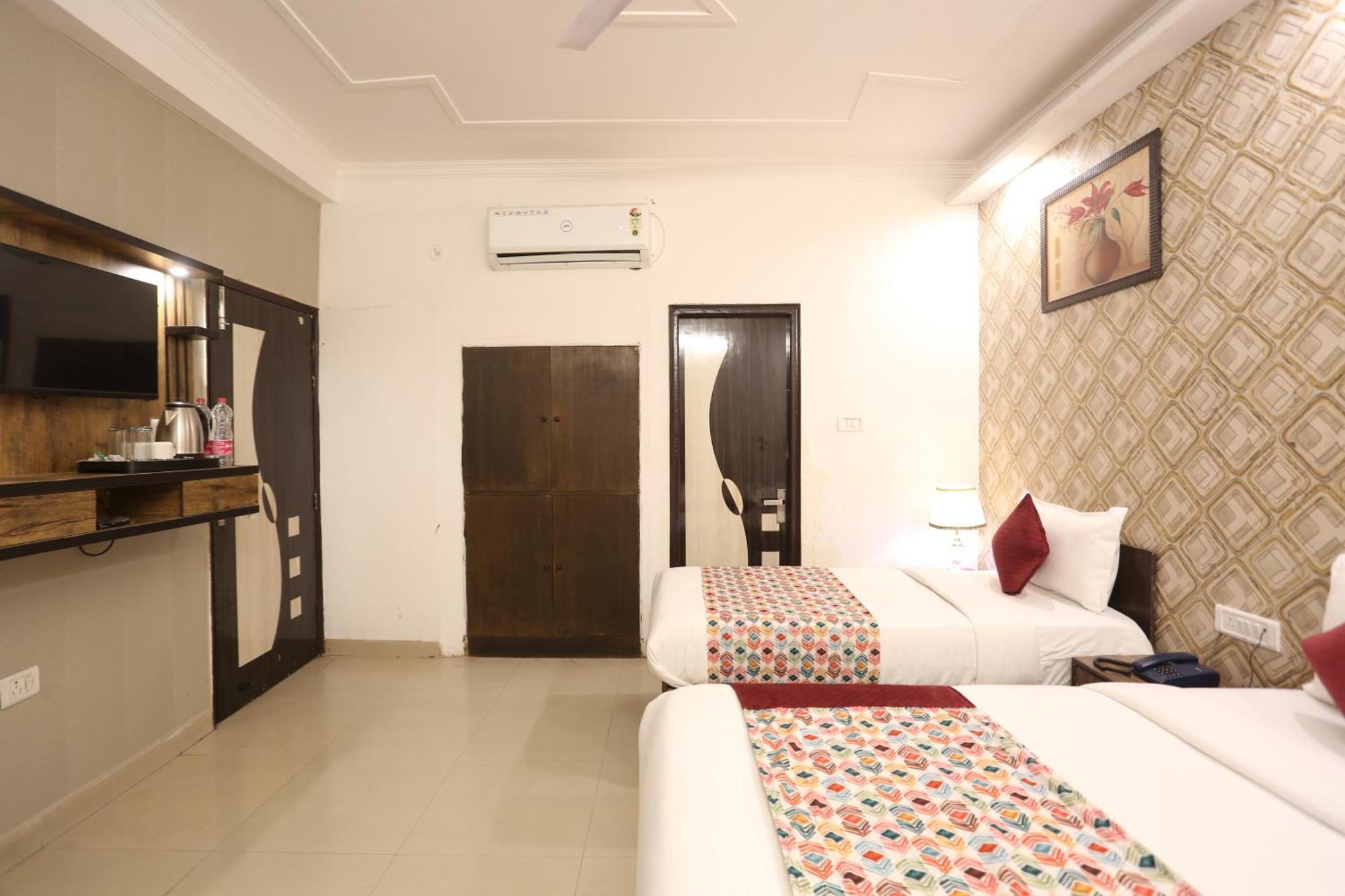 Hotel Grand Kiara Delhi Airport By Ss Group 4*