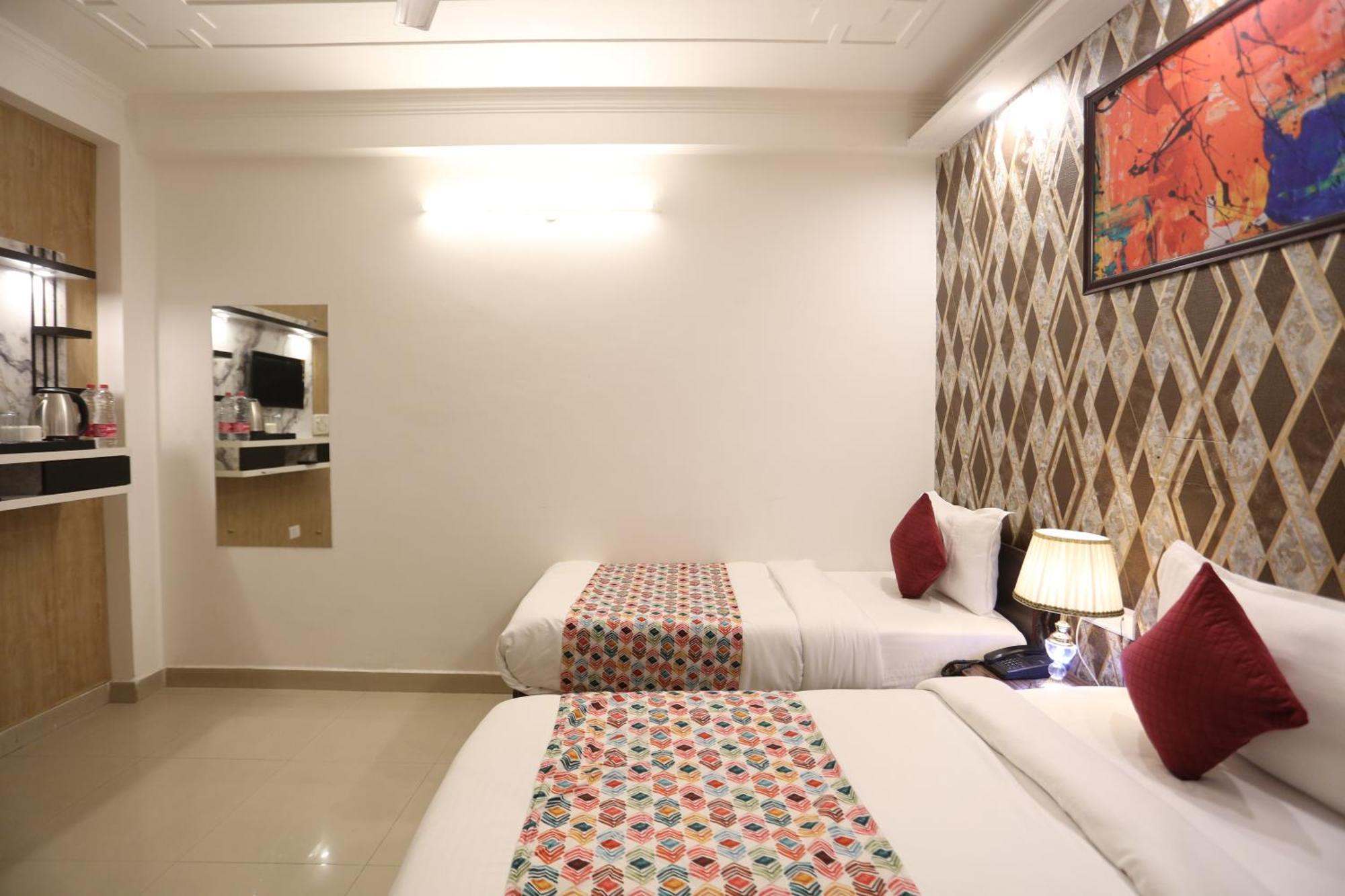 Grand Kiara Delhi Airport By Ss Group Hotel 4*