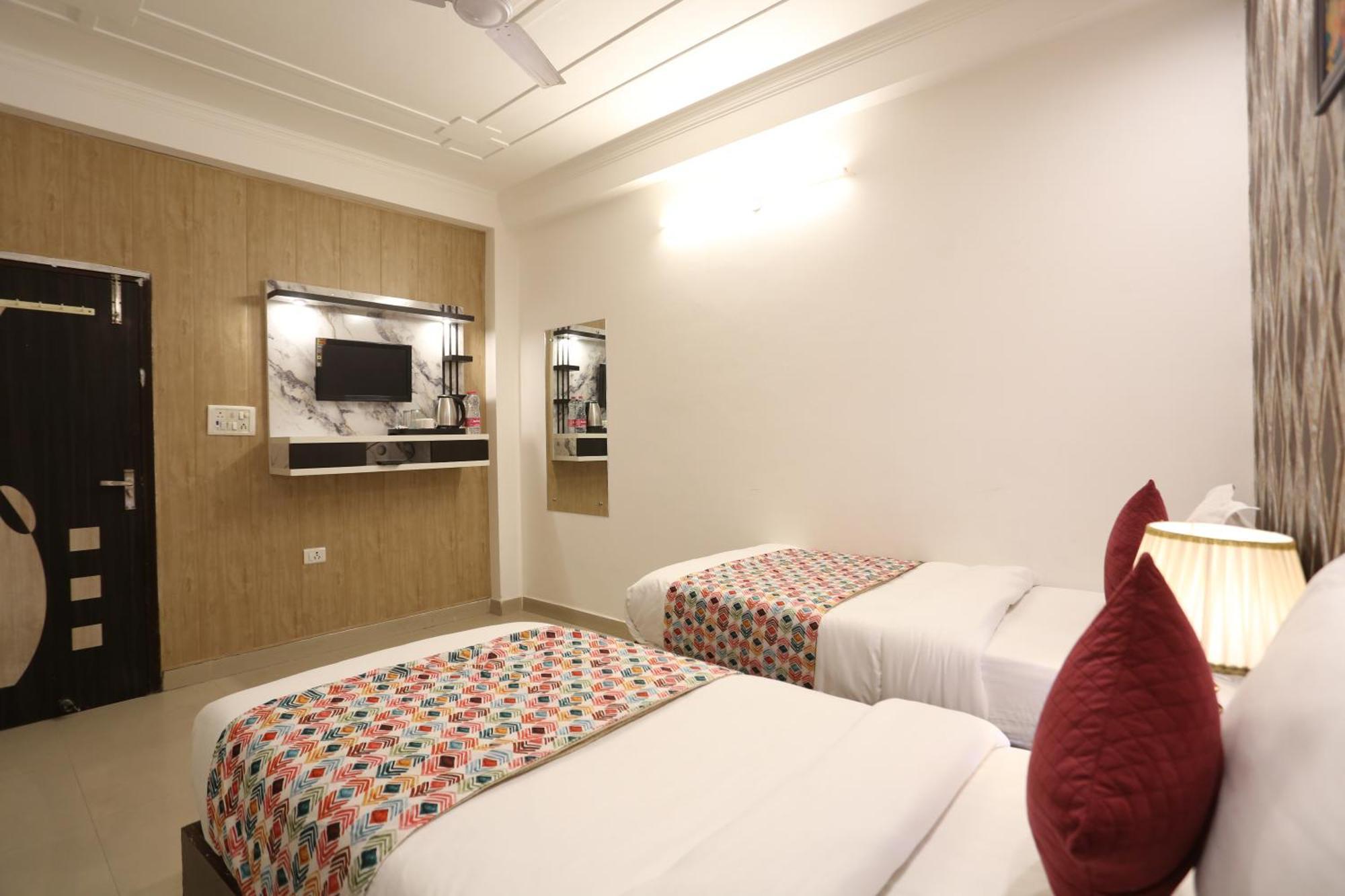 Hotel Grand Kiara Delhi Airport By Ss Group 4*