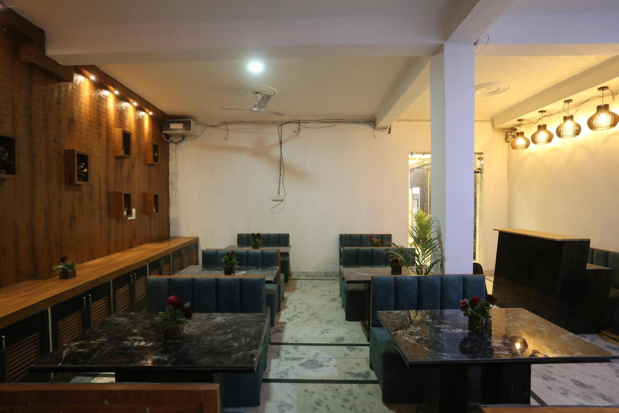Hotel Backpackers - Ink Delhi Airport By Ss Group