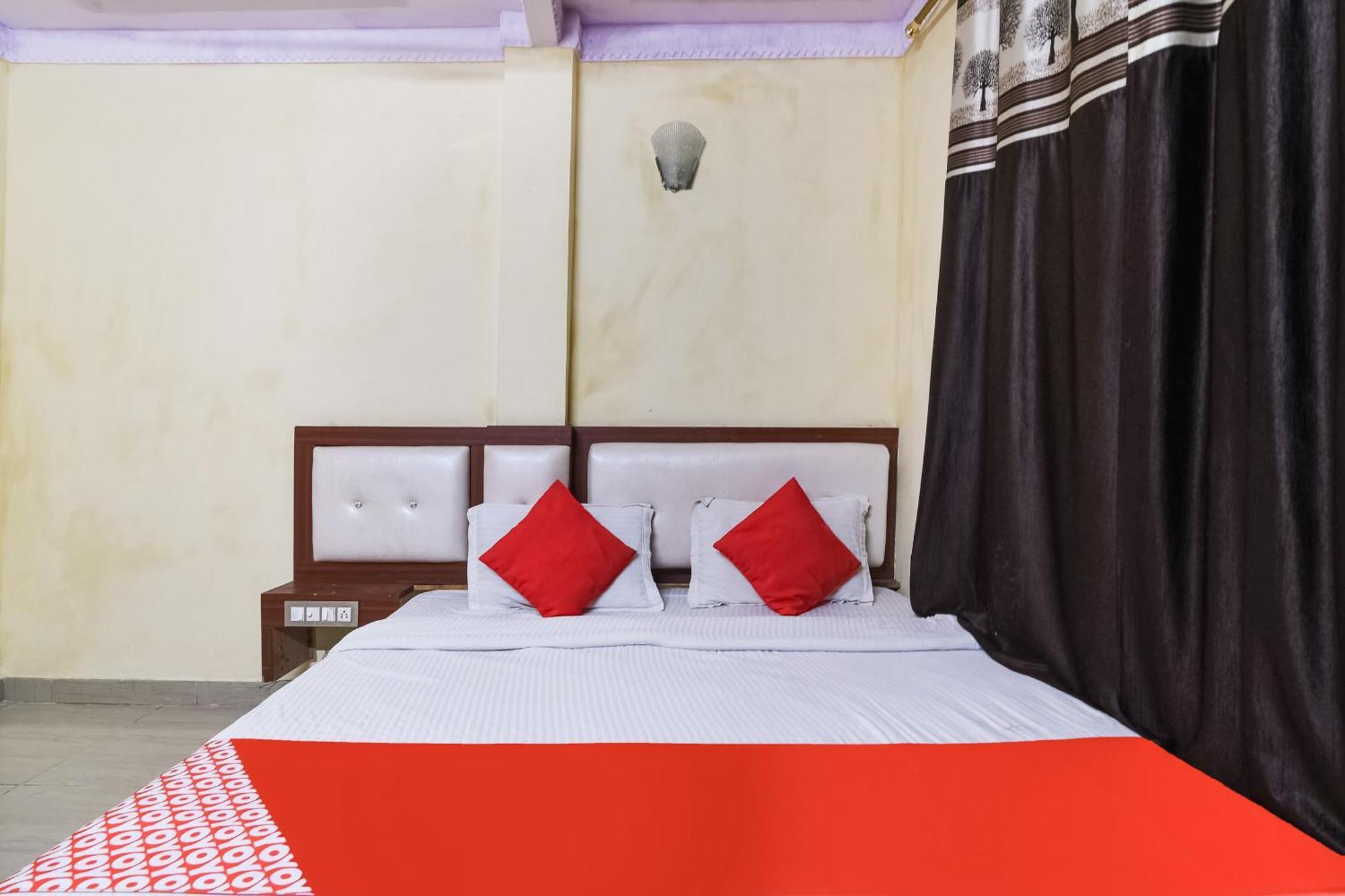 Hotel Hotel O Parkash Dx