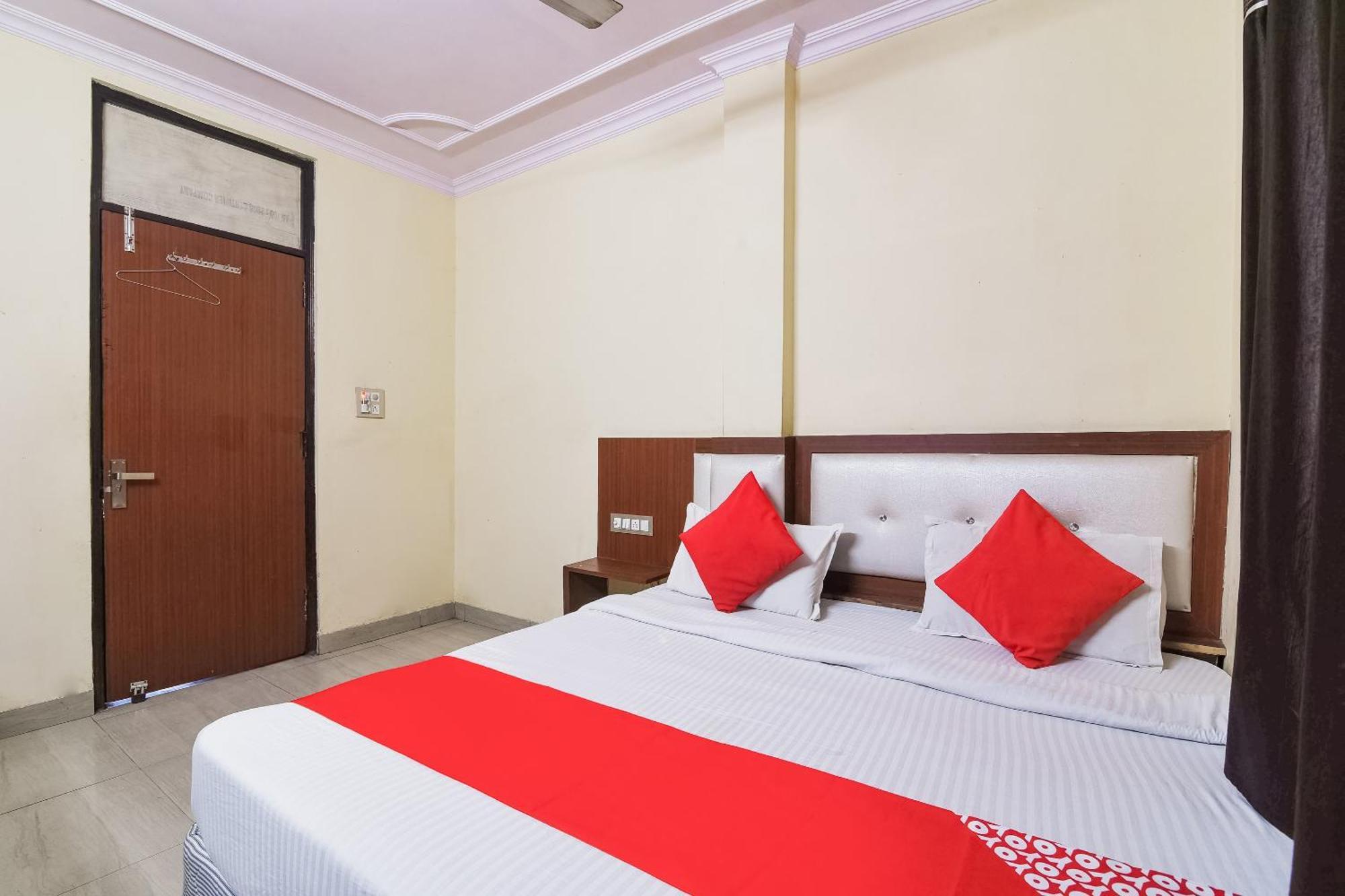 Hotel O Parkash Dx Hotel 4*