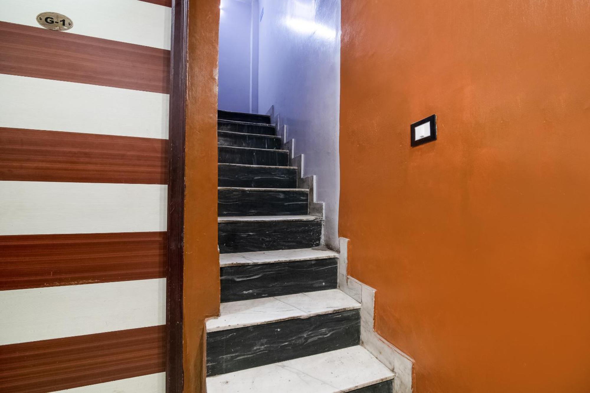 Hotel O Parkash Dx Hotel New Delhi