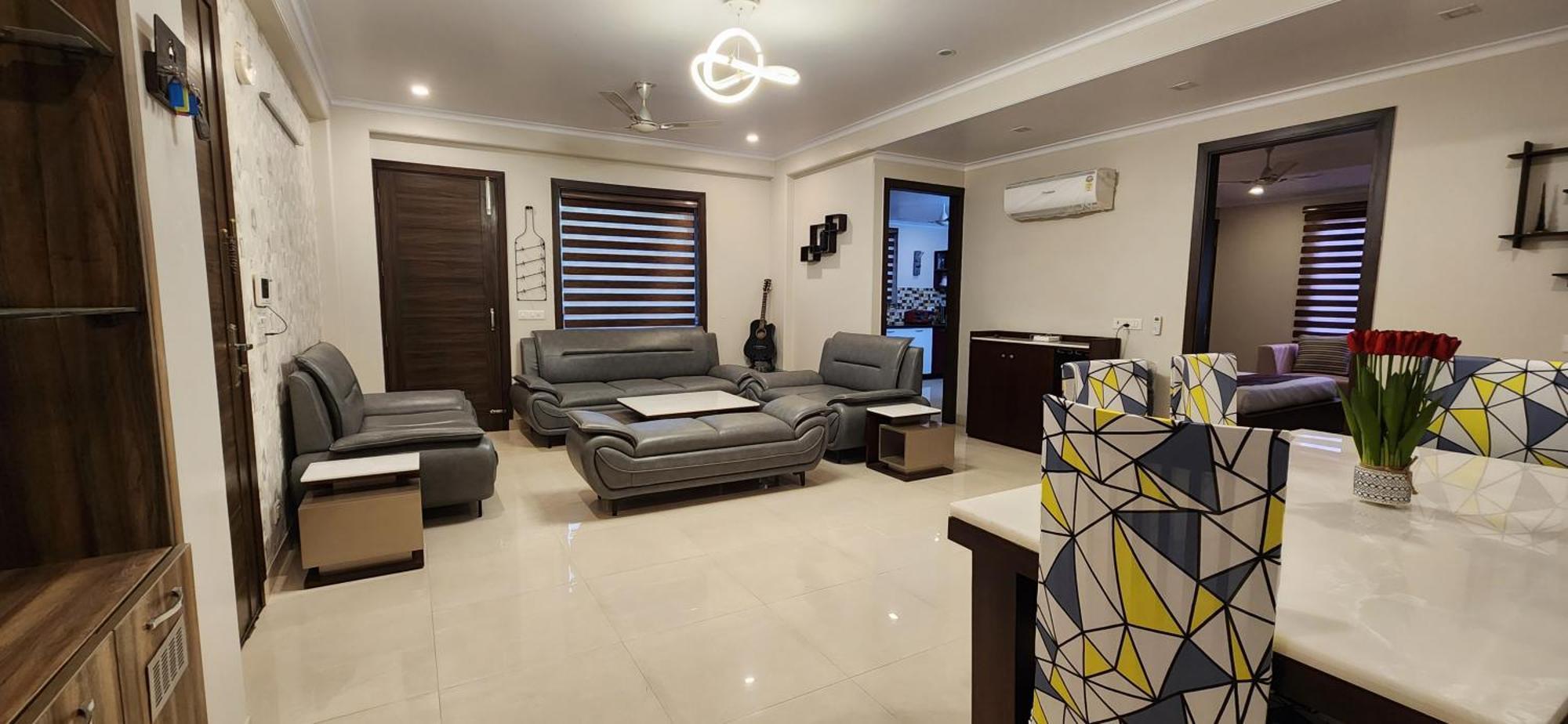 Apartment Vacation Paradise- Luxurious 3-bhk Flat Near Igi Airport And Icc *