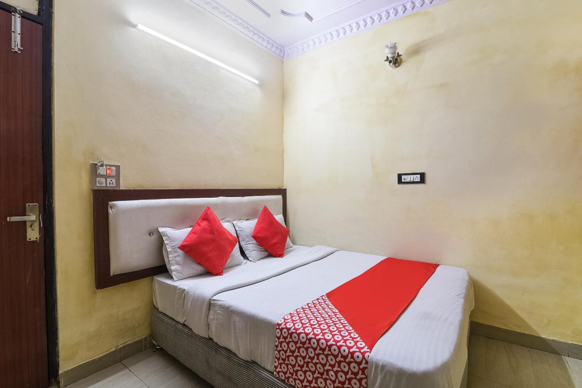 Hotel O Parkash Dx 4*