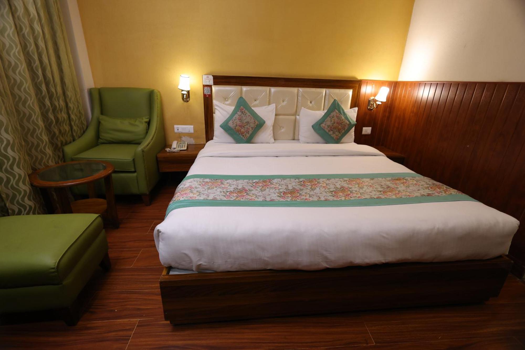 Hotel Airport Ramhan Palace Mahipalpur 4*