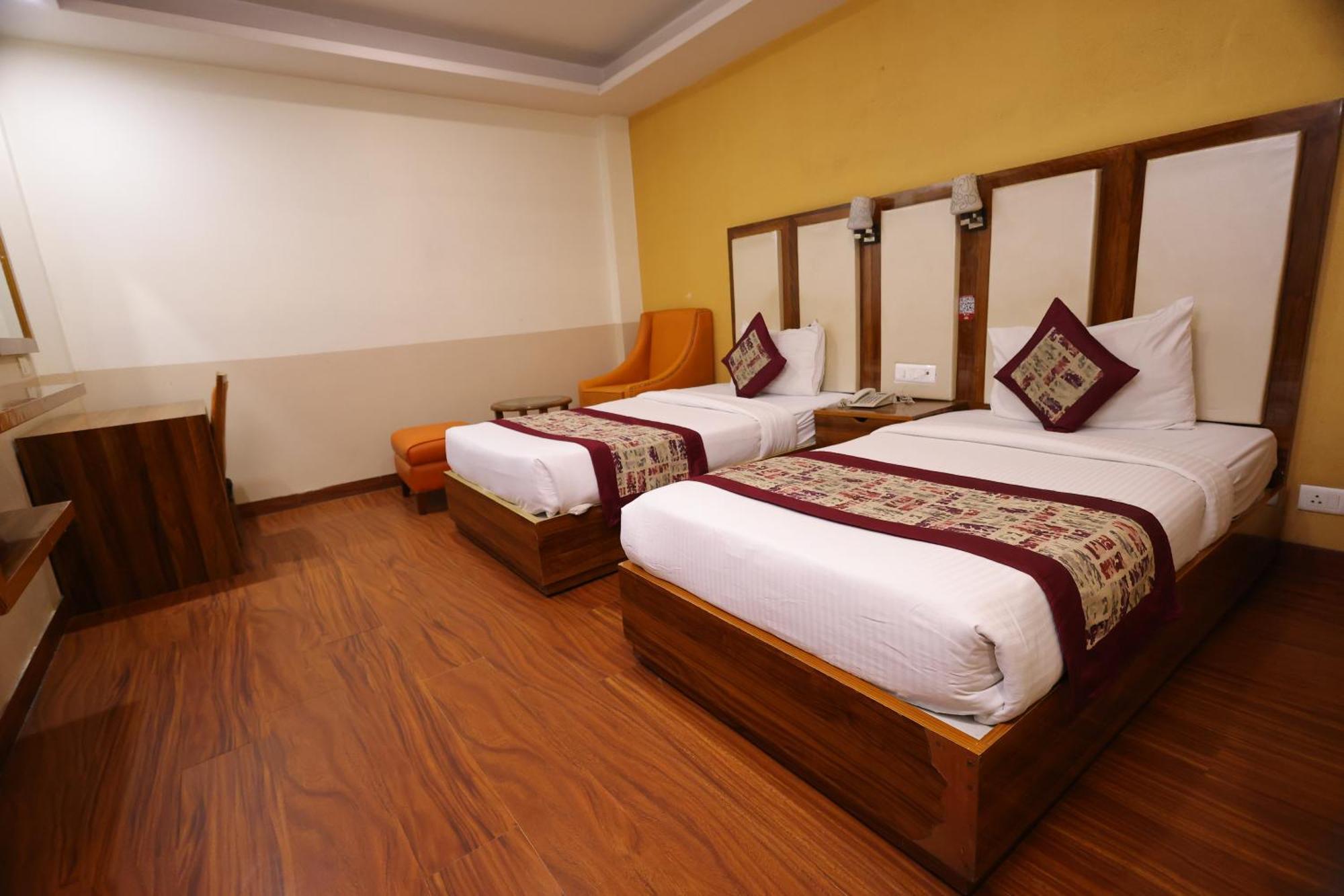Airport Ramhan Palace Mahipalpur Hotel