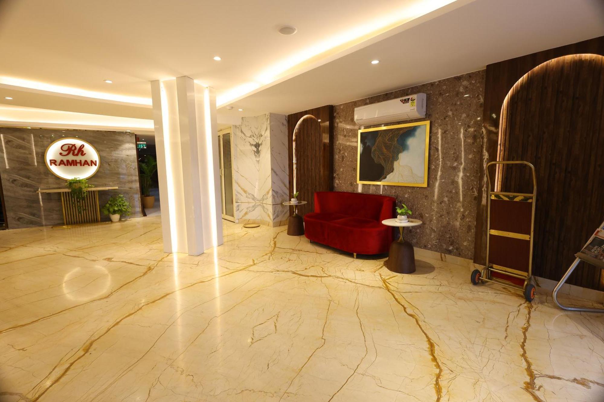 Airport Ramhan Palace Mahipalpur Hotel New Delhi