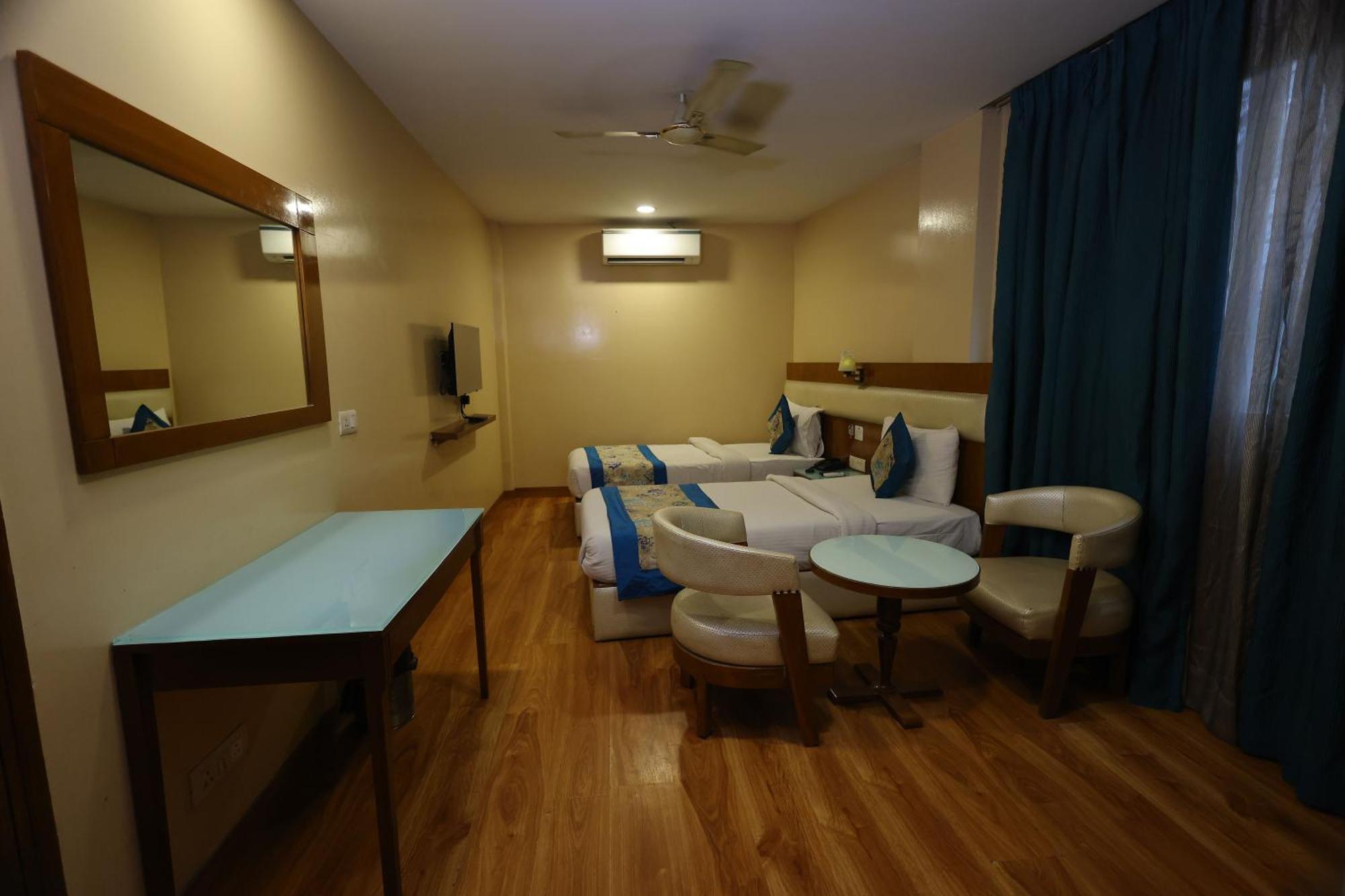Airport Ramhan Palace Mahipalpur Hotel