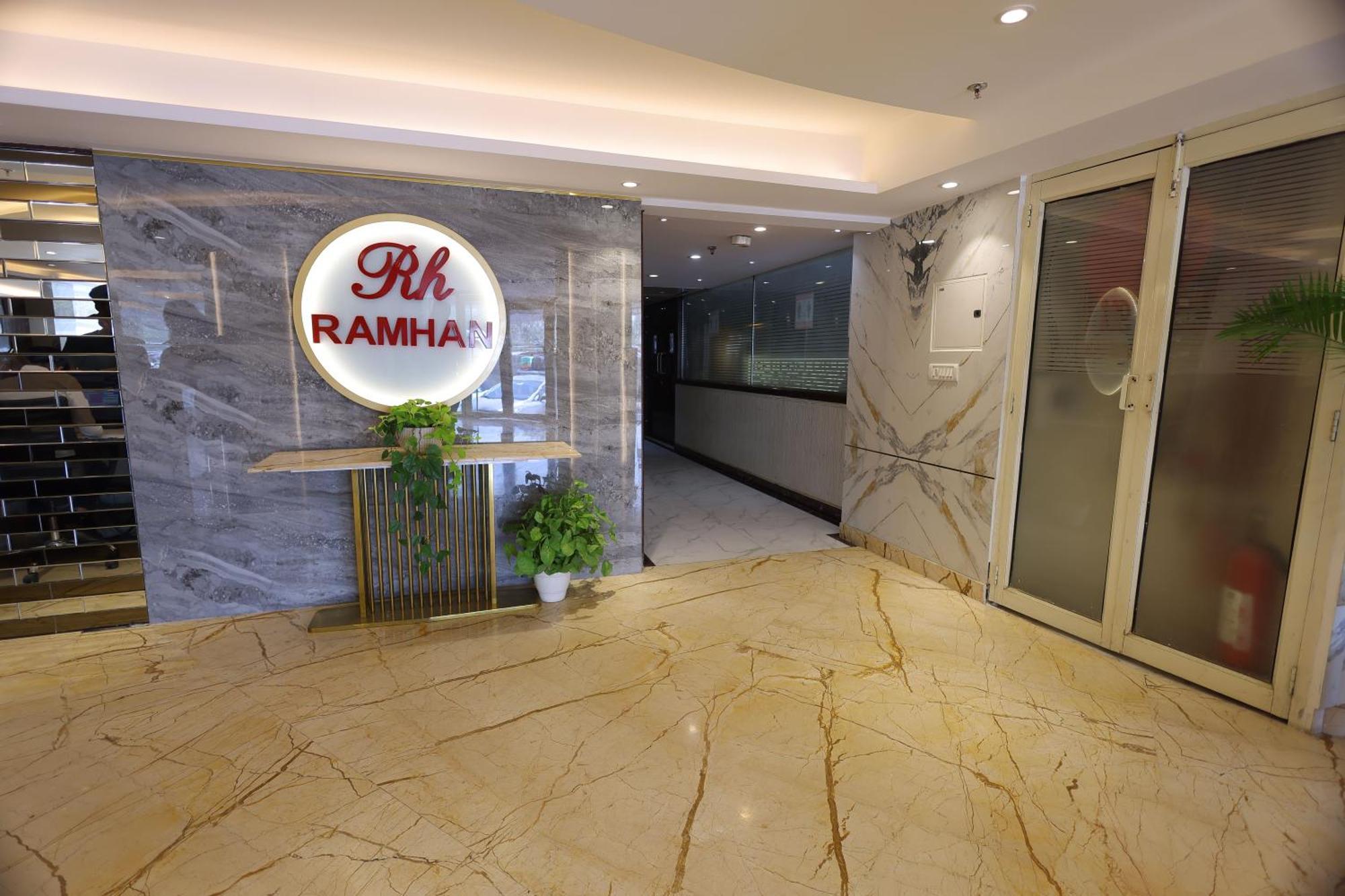 Airport Ramhan Palace Mahipalpur