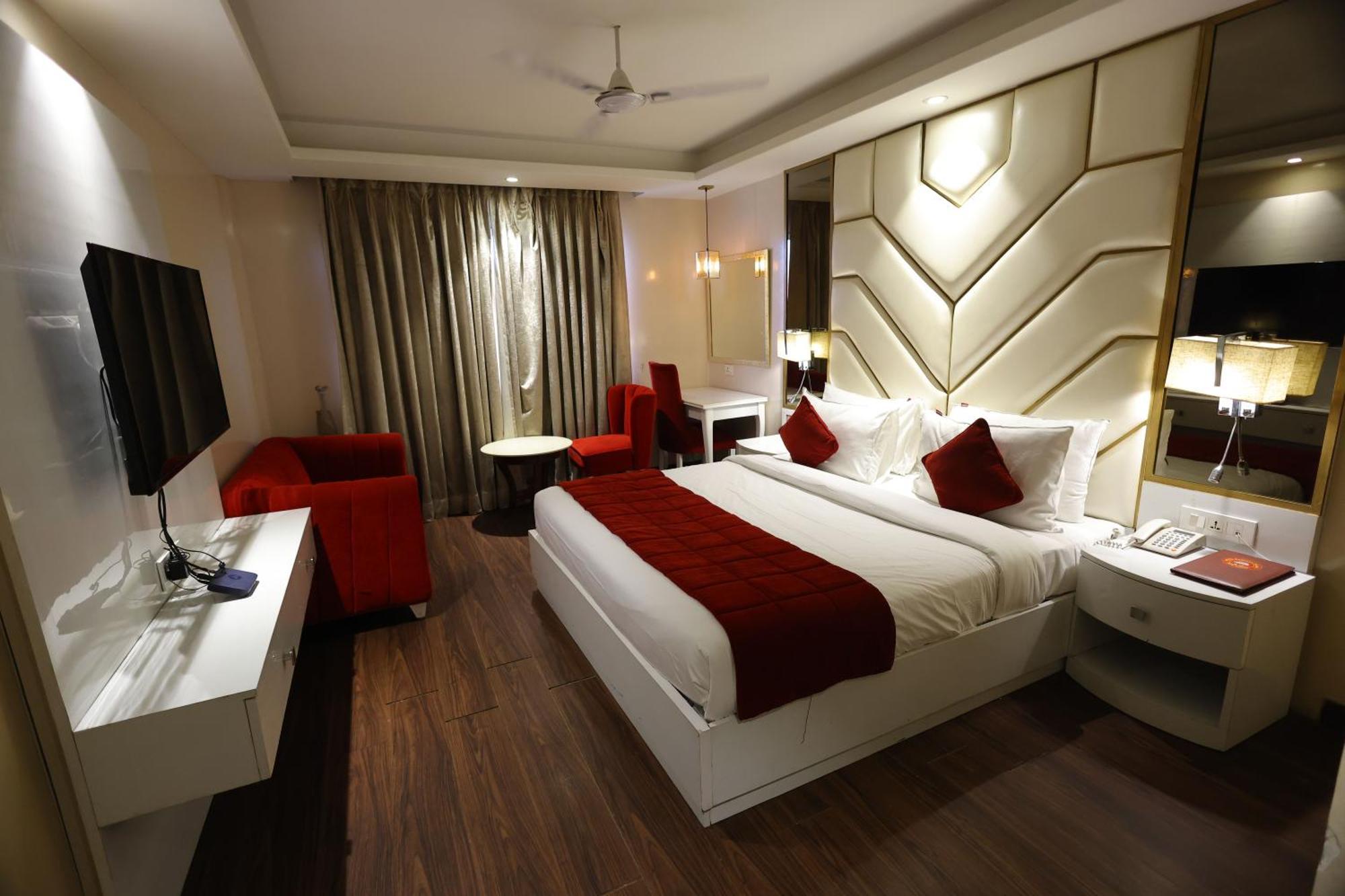 Hotel Airport Ramhan Palace Mahipalpur New Delhi