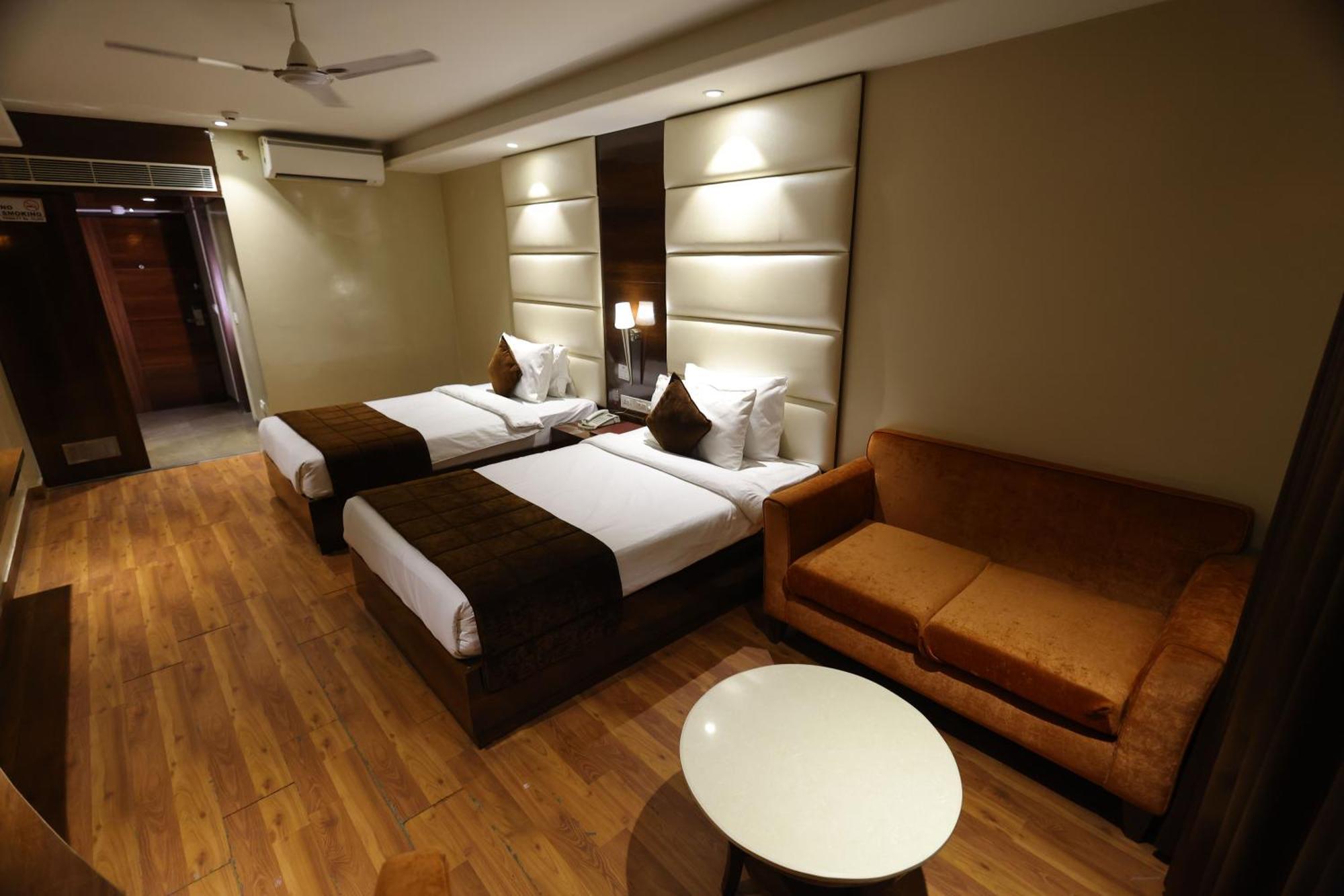 Hotel Airport Ramhan Palace Mahipalpur New Delhi