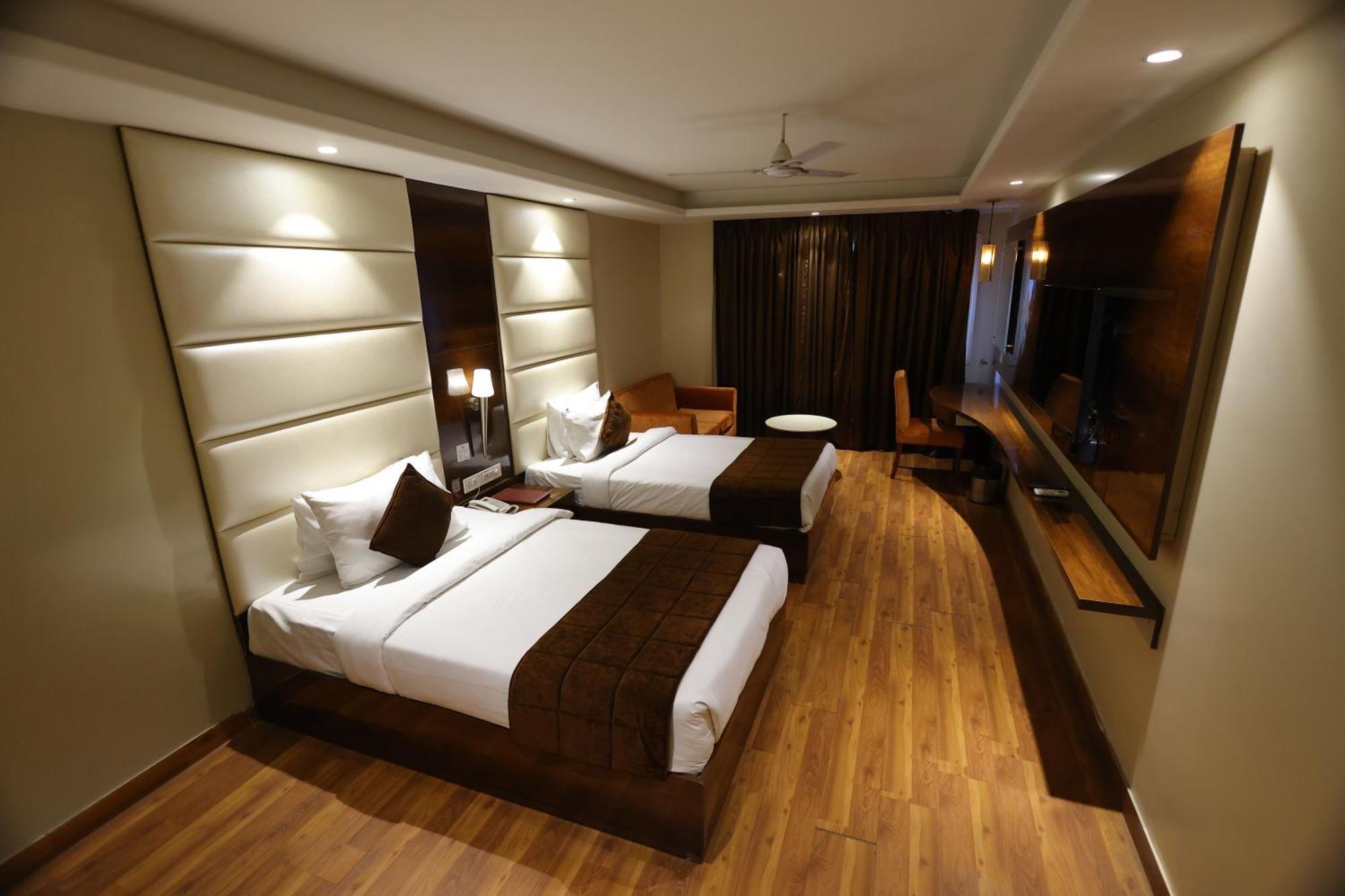 Airport Ramhan Palace Mahipalpur 4* New Delhi