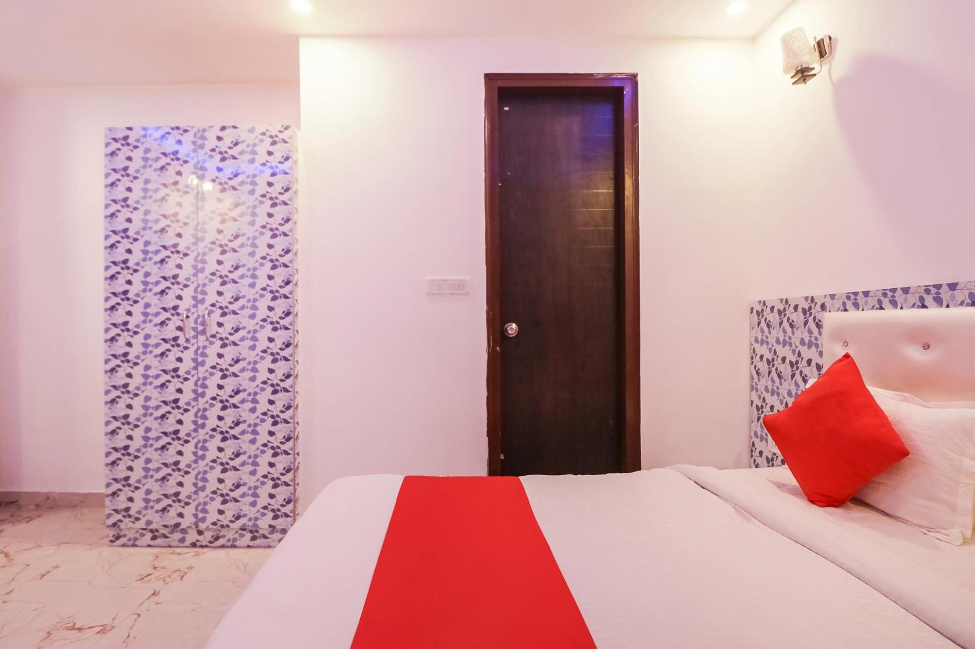 Hotel Hotel O Diamond Star New Delhi