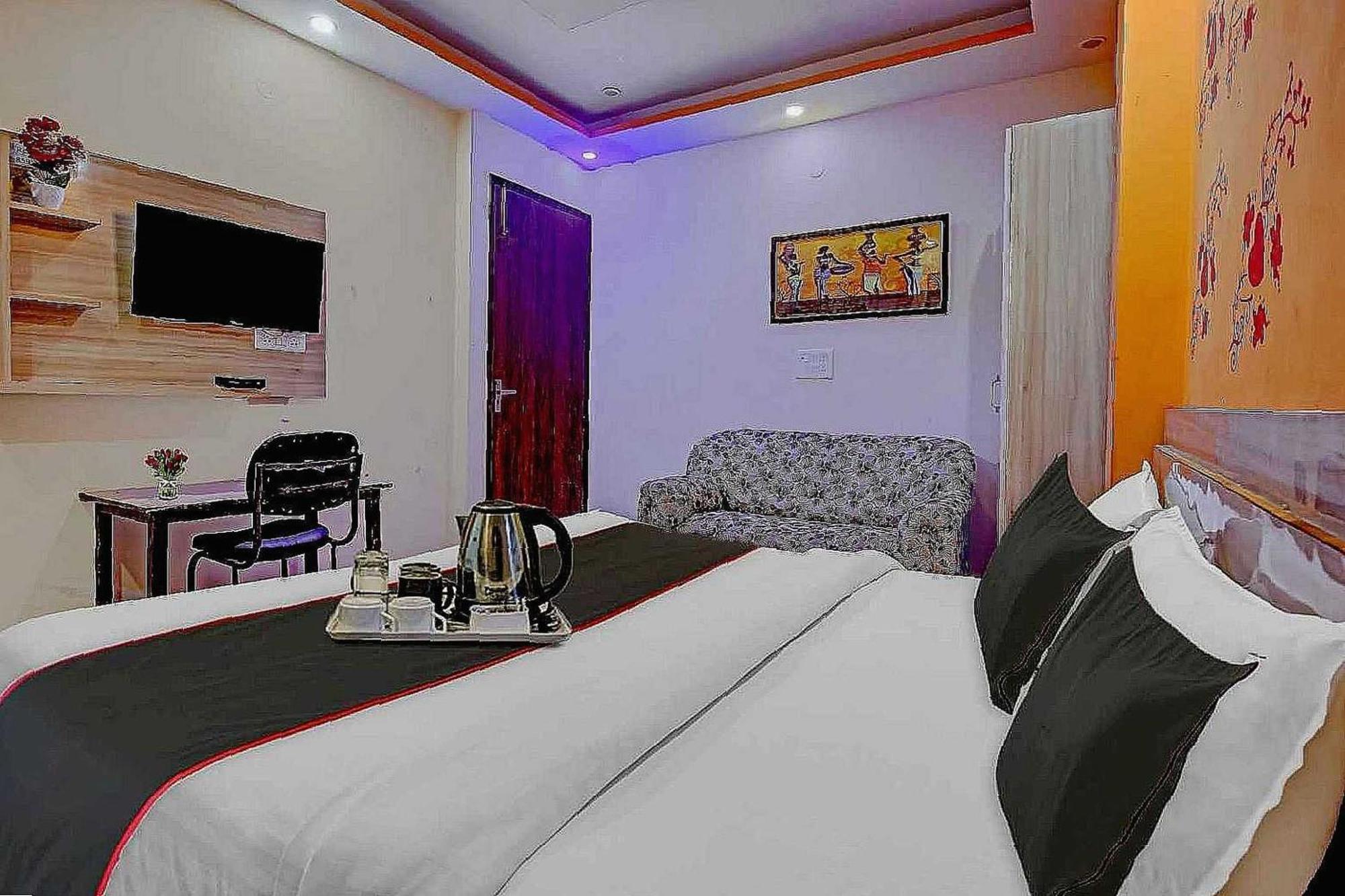 Hotel O Rose Residency