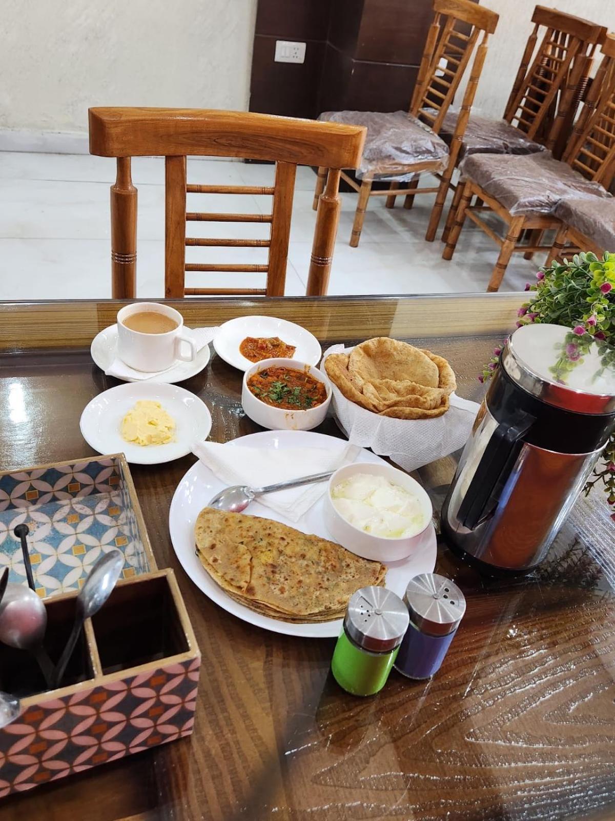 Ambs Plaza Near Igi Airport Delhi 4* Nova Deli
