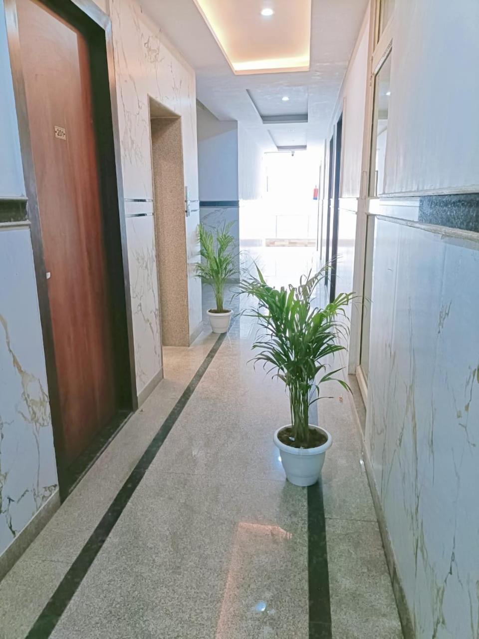 Ambs Plaza Near Igi Airport Delhi Hotel