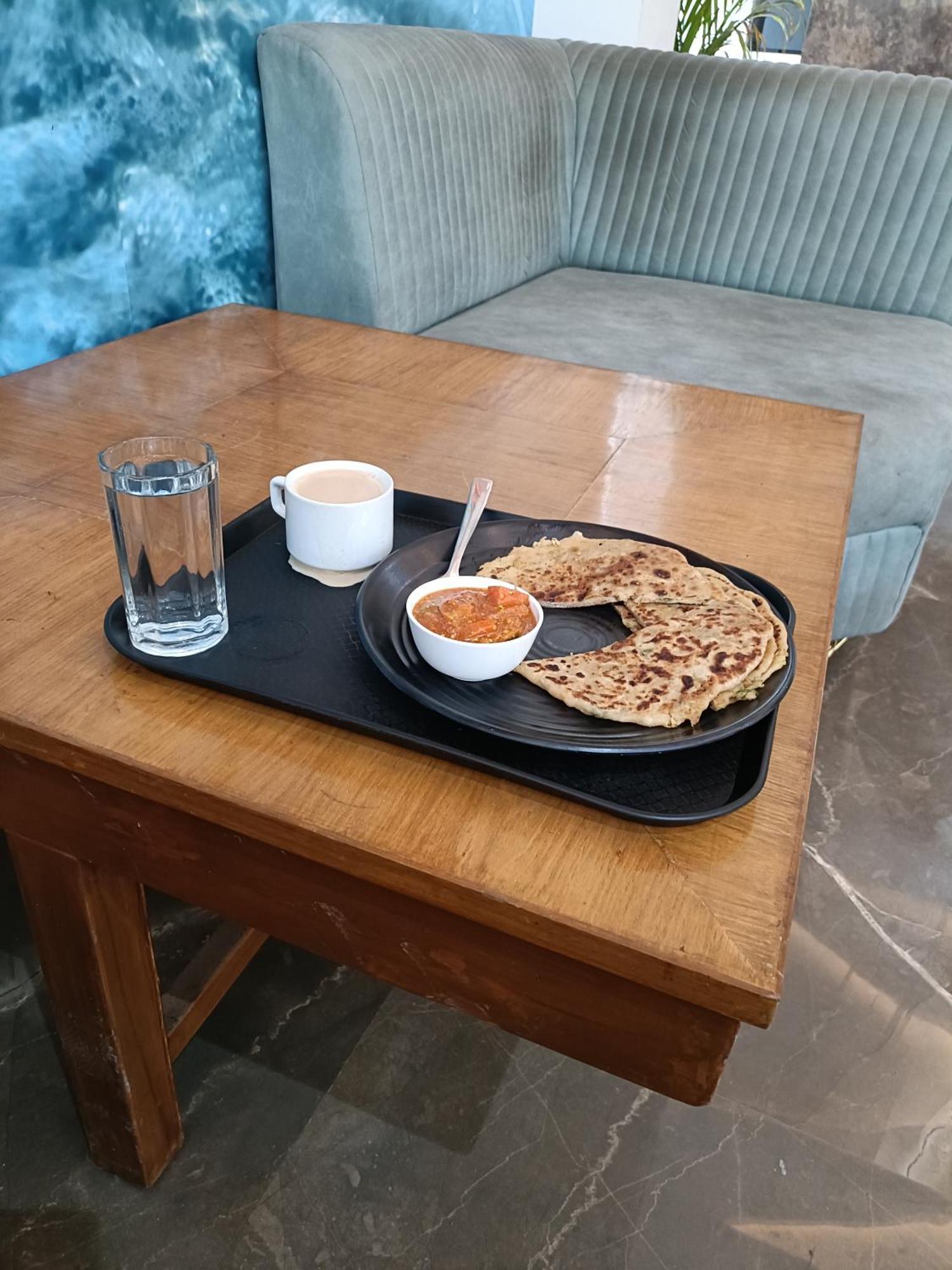 Hotel Ambs Plaza Near Igi Airport Delhi 4*