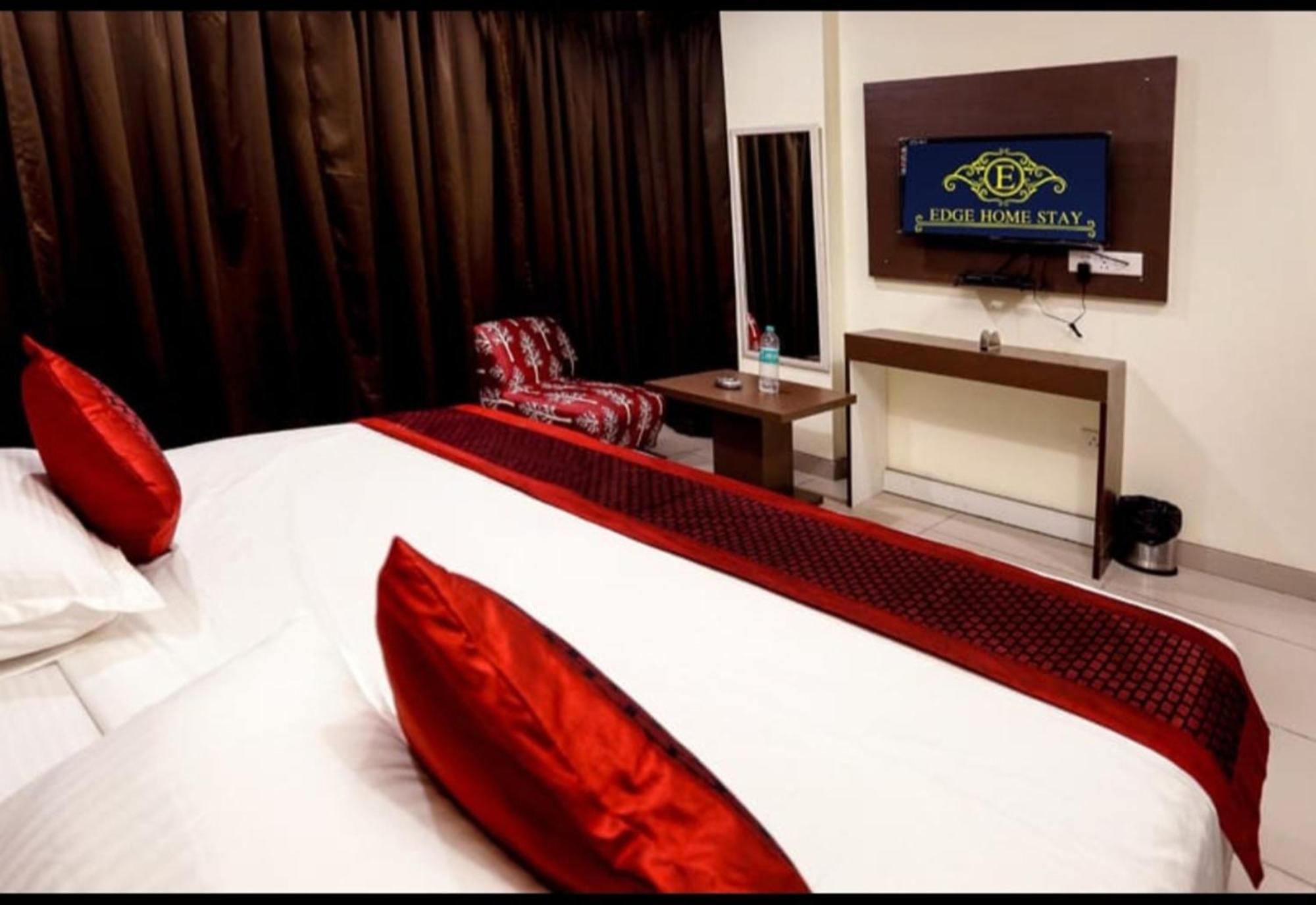 Hotel Airport Hotel Edge Home Stay
