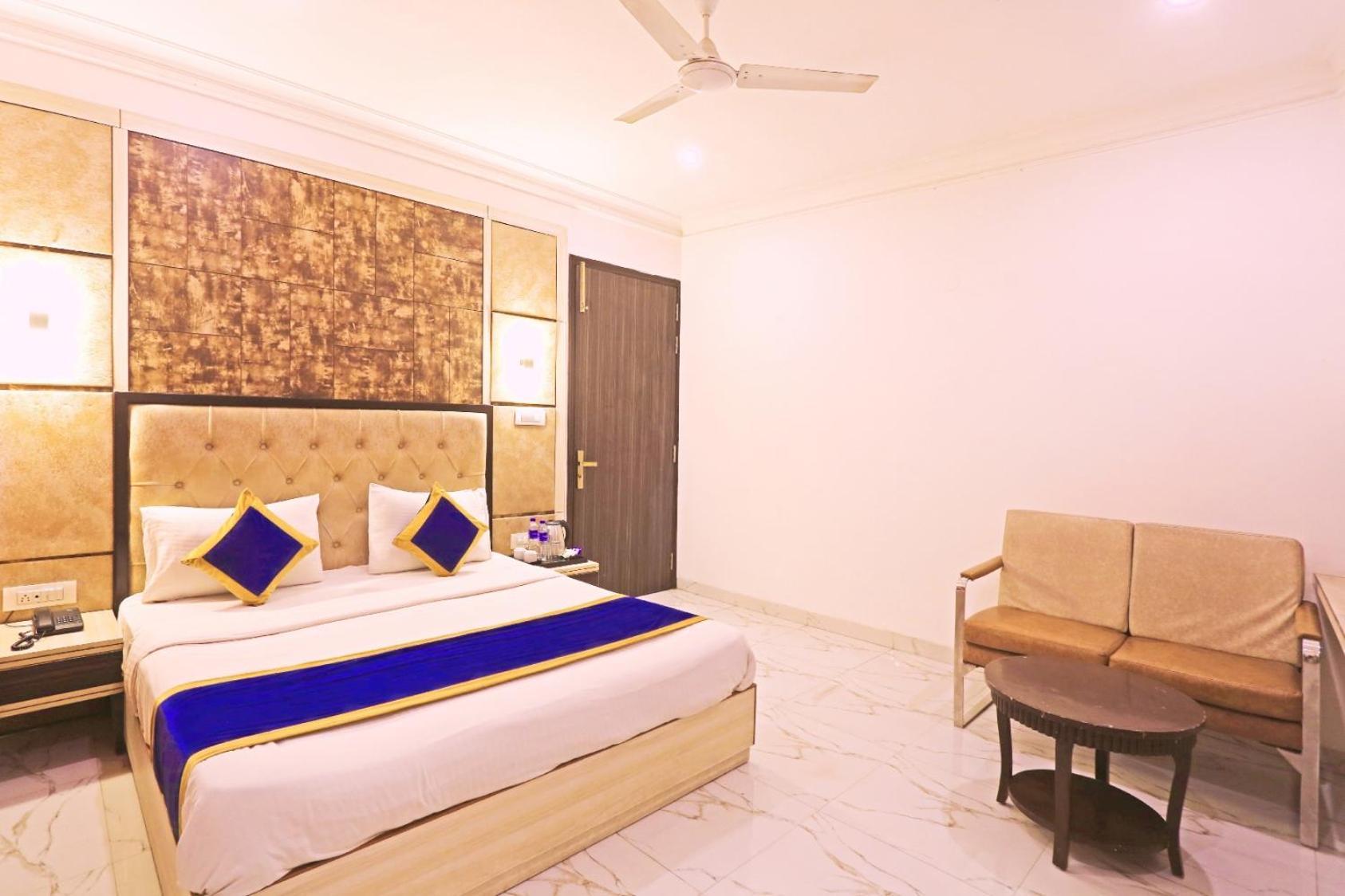 Hotel Almora - Near By Delhi International Airport - With Free Airport Pickup And Drop