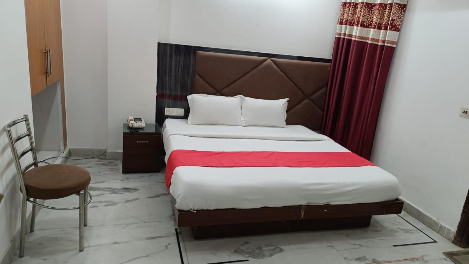 Hotel East Inn - Patel Nagar