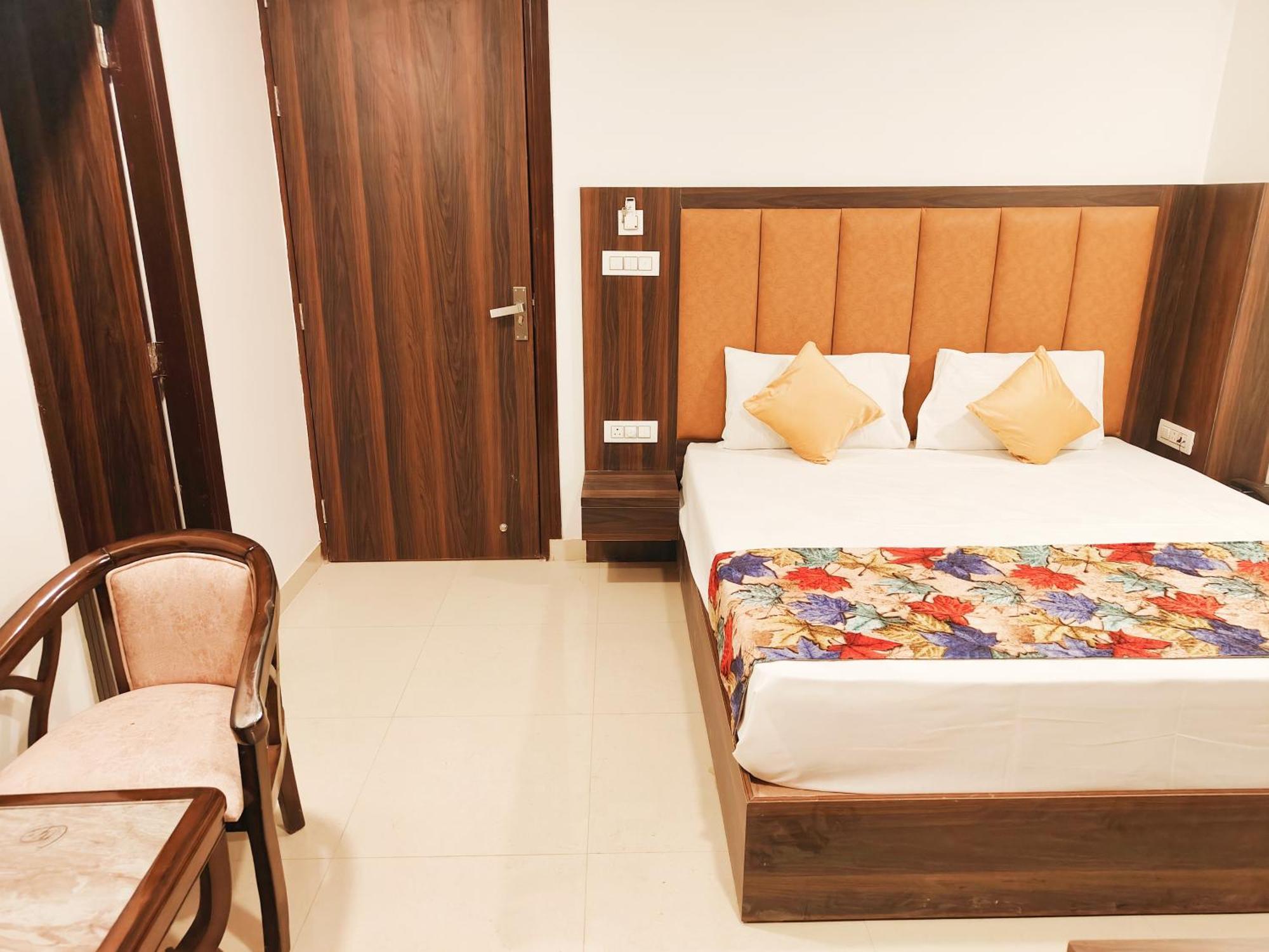 Tela Near Igi Airport Delhi Hotel New Delhi