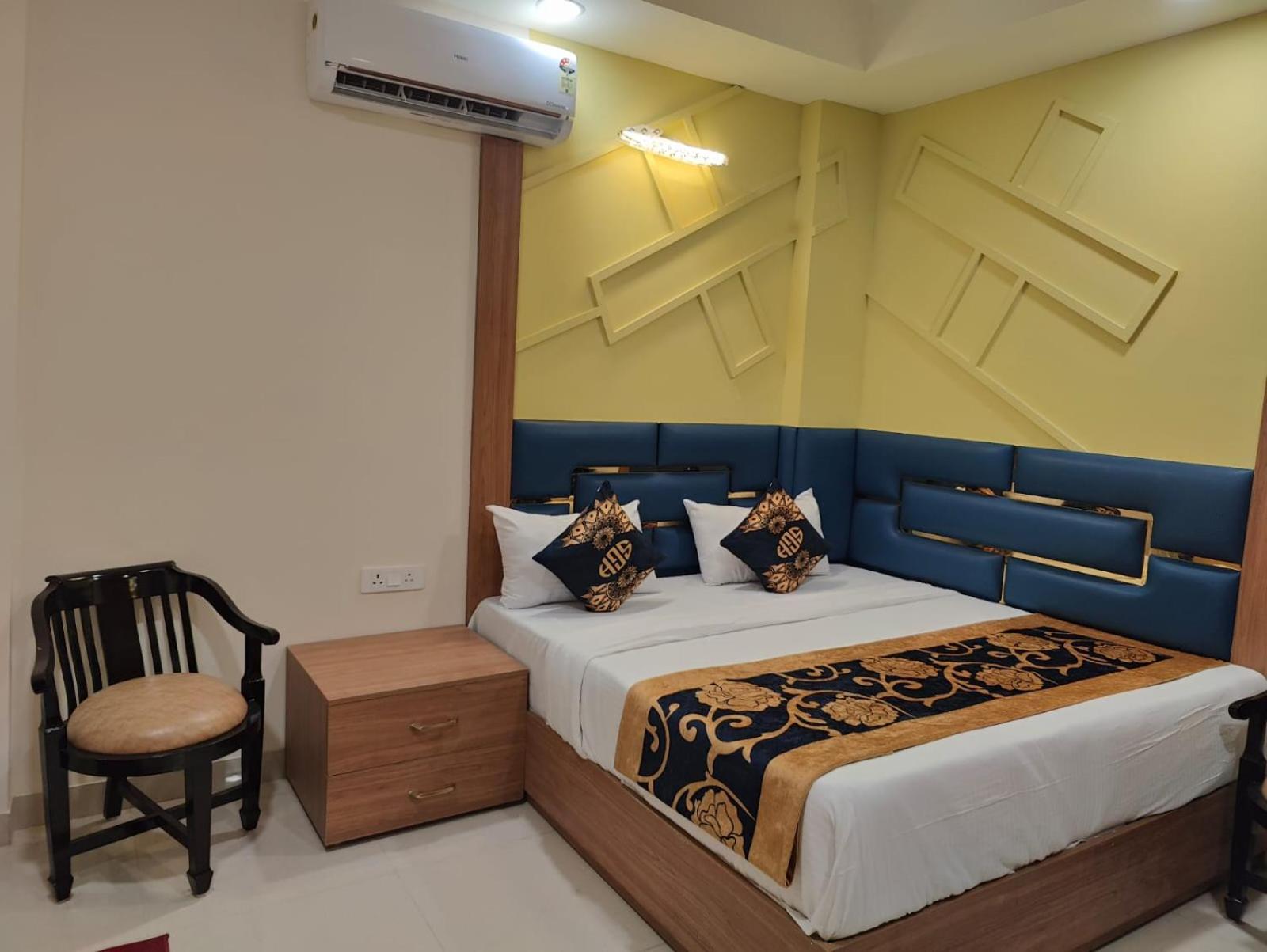 Hotel Nova Suites-delhi Airocity 5*