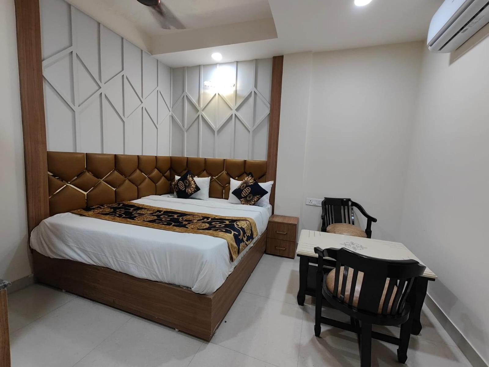 Nova Suites-delhi Airocity 5*