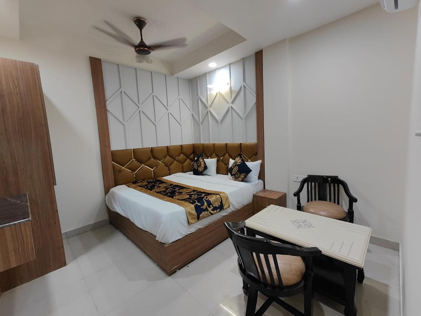Nova Suites-delhi Airocity Hotel