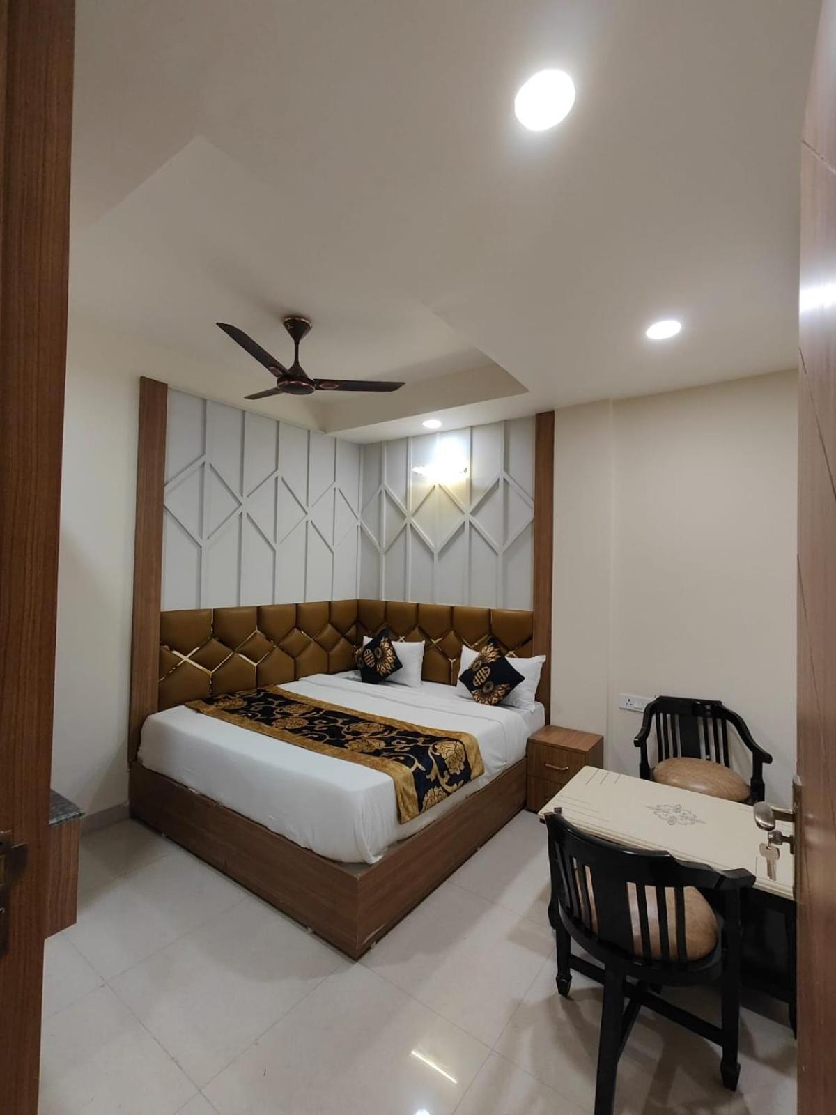Nova Suites-delhi Airocity Hotel