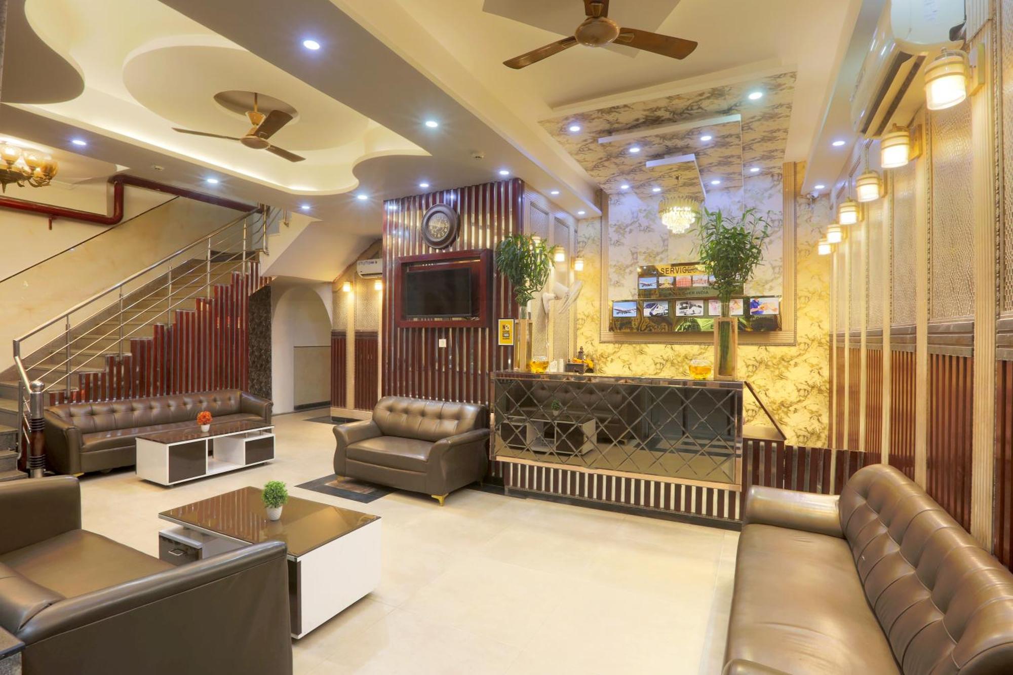 Luxury Near Delhi International Airport Hotel 4*
