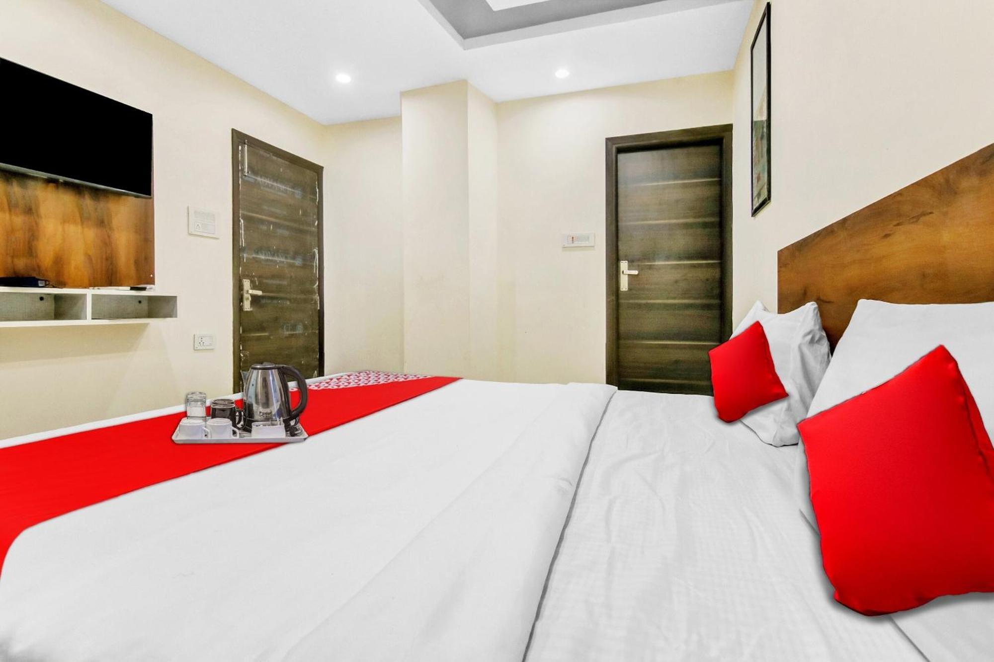 Flagship Olive Hotel New Delhi