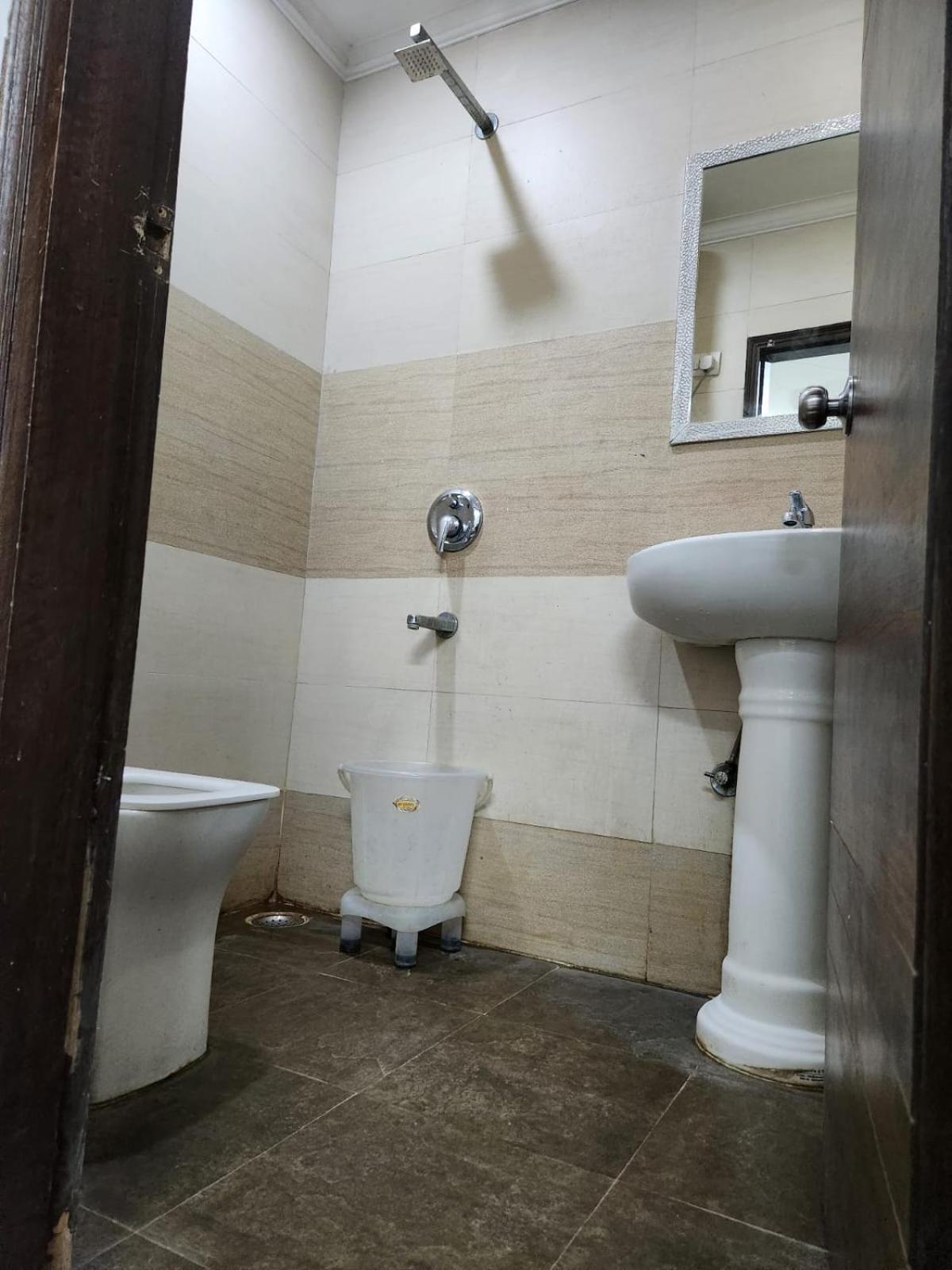 Hotel Aerotech Near Delhi Airport