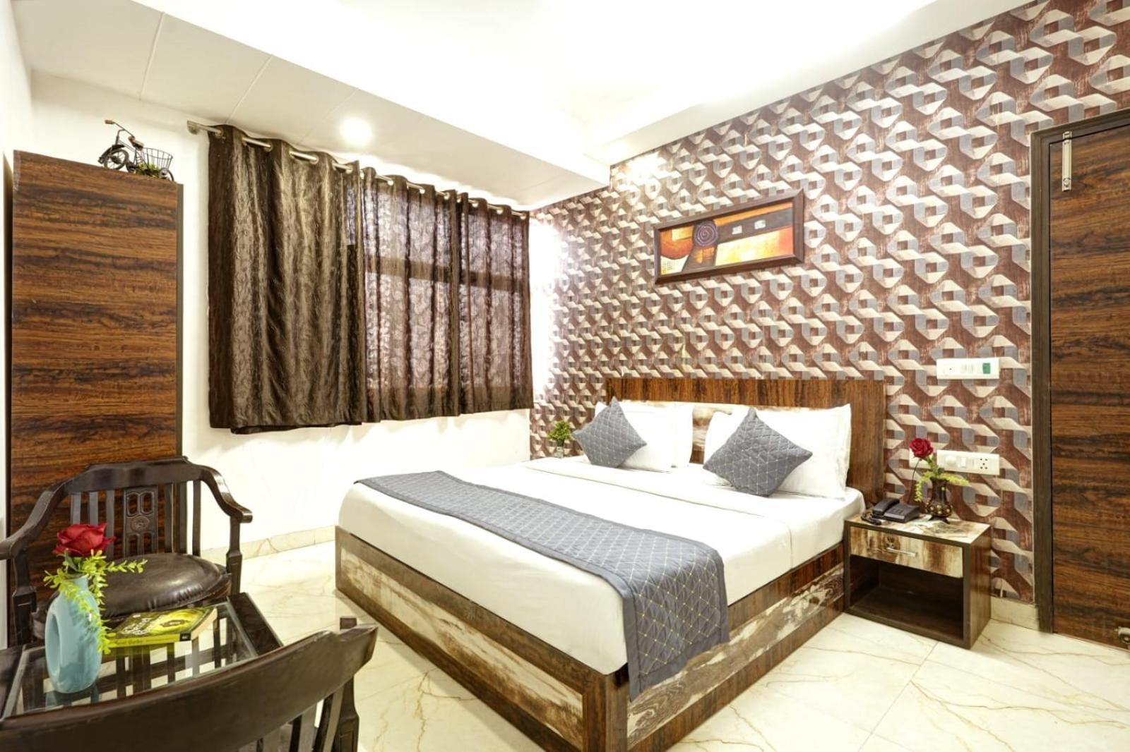 Hotel Aerotech Near Delhi Airport New Delhi