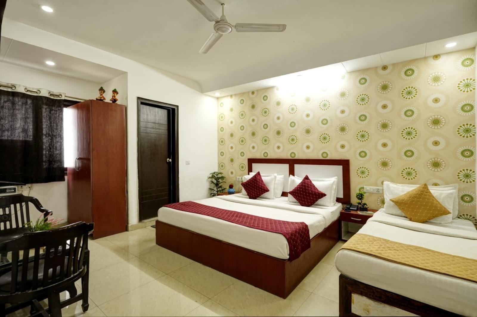 Aerotech Near Delhi Airport 4*