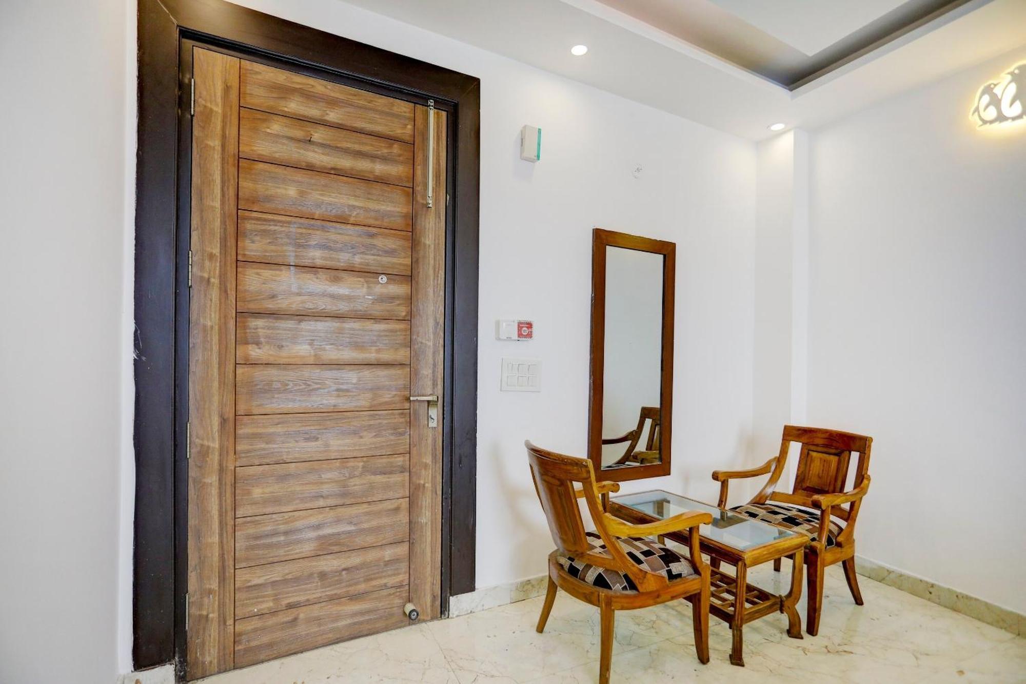 Townhouse Rivasa Regency Hotel