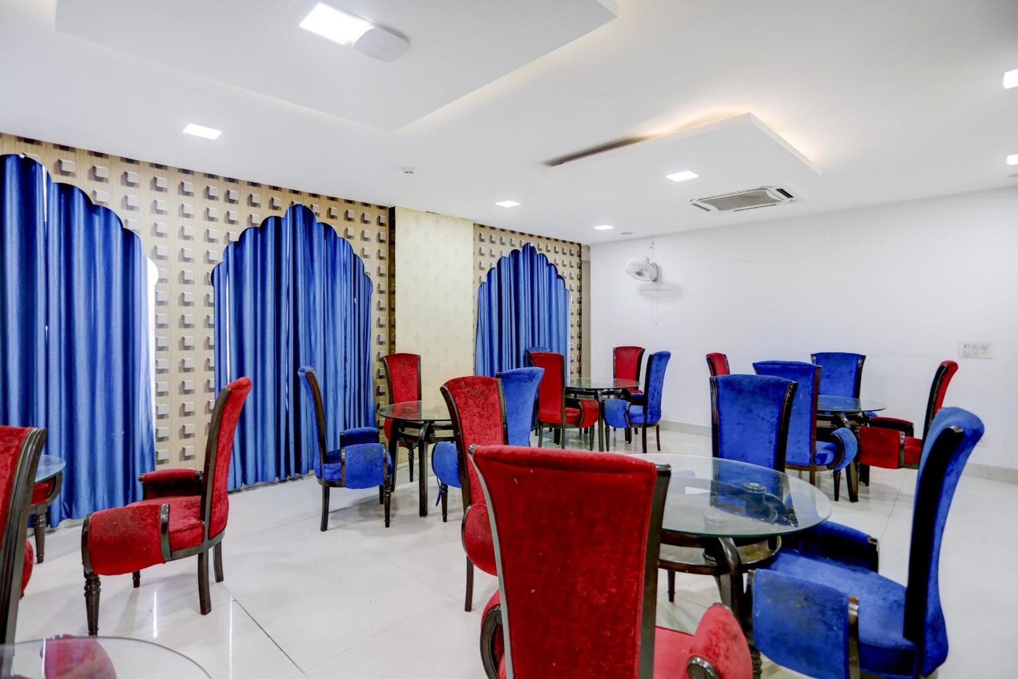 Townhouse Rivasa Regency Hotel 4*