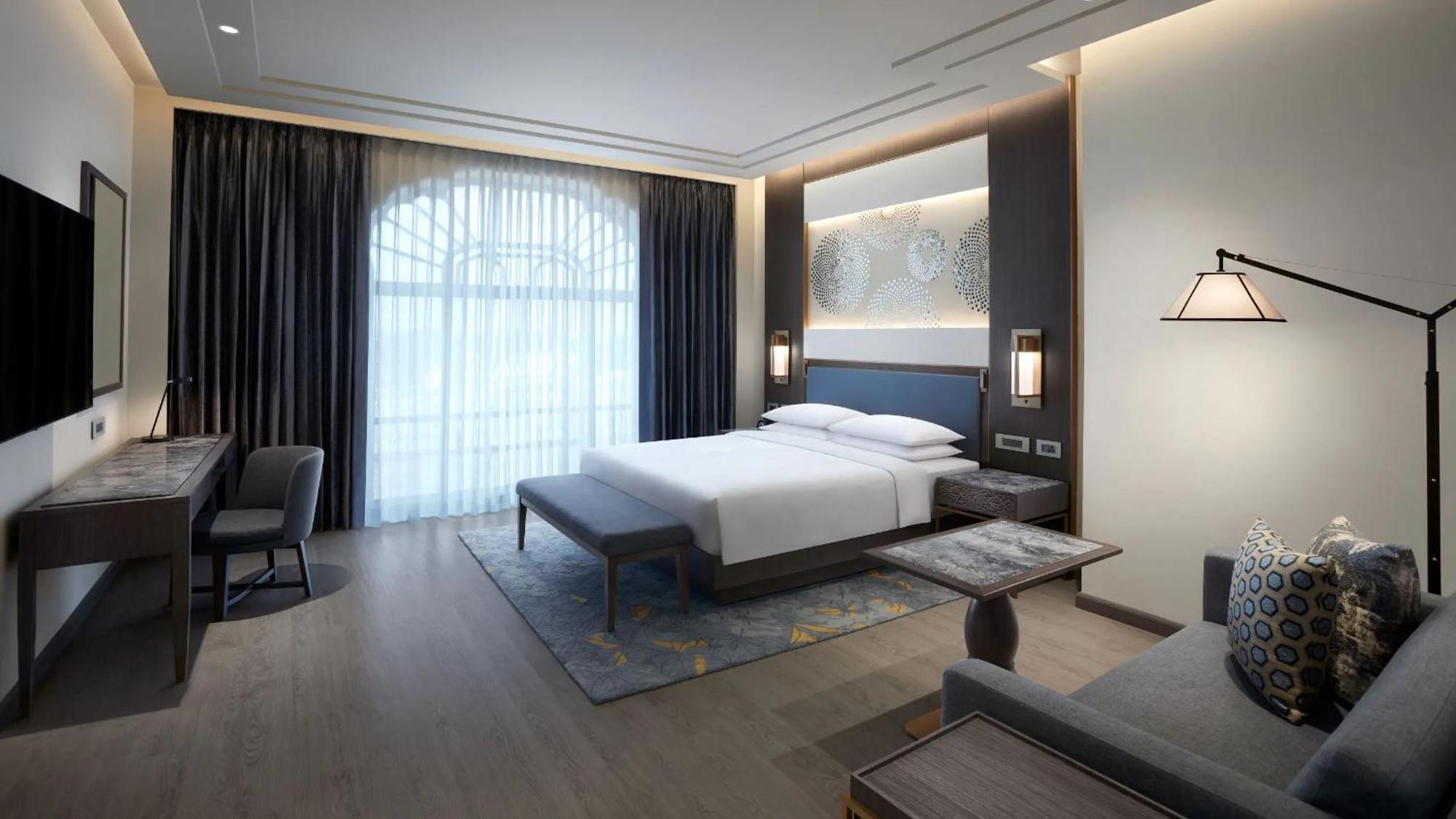 Hotel Ambrosia 4*