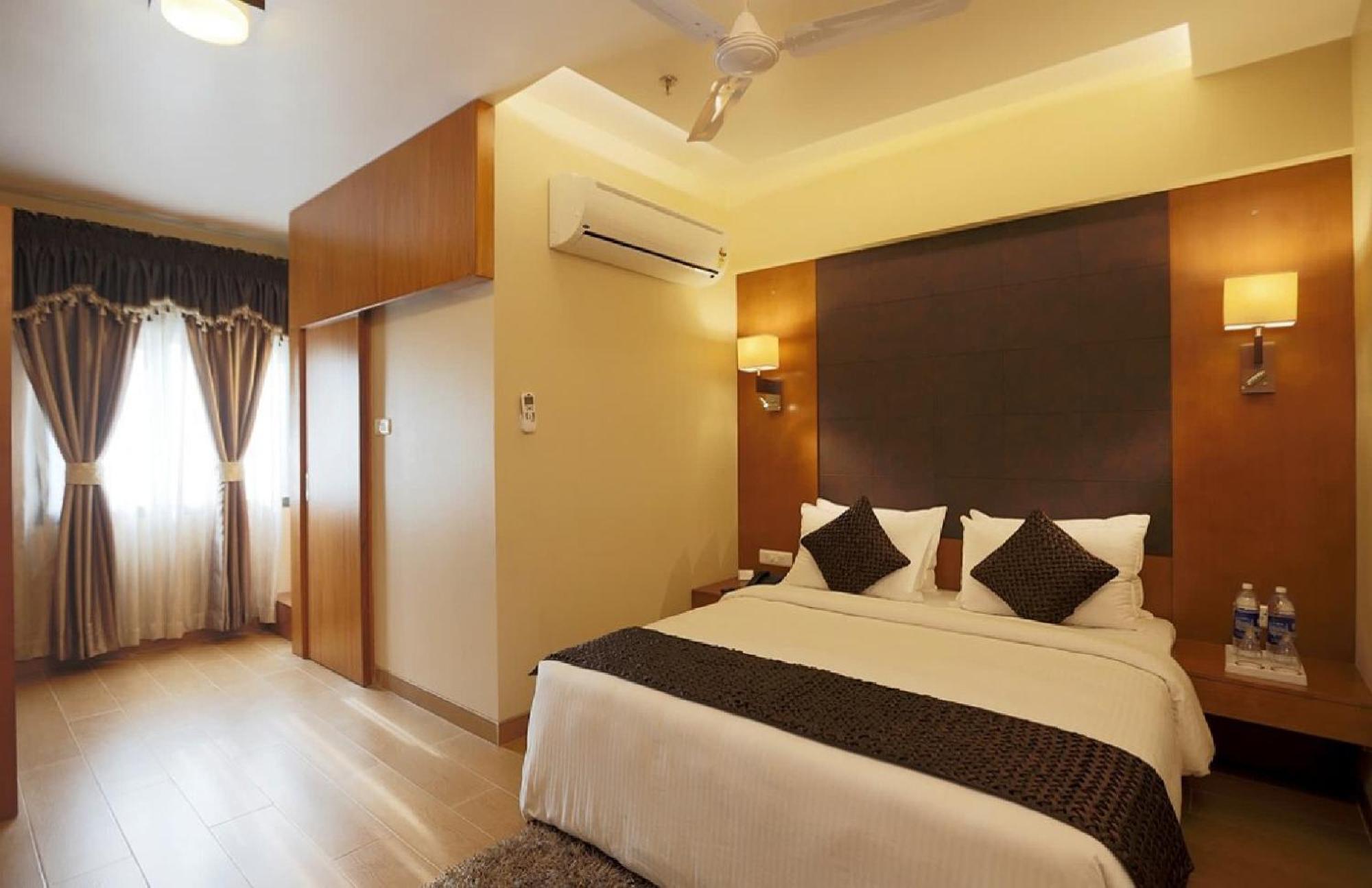 Luxury Near Delhi International Airport Hotel Nova Deli