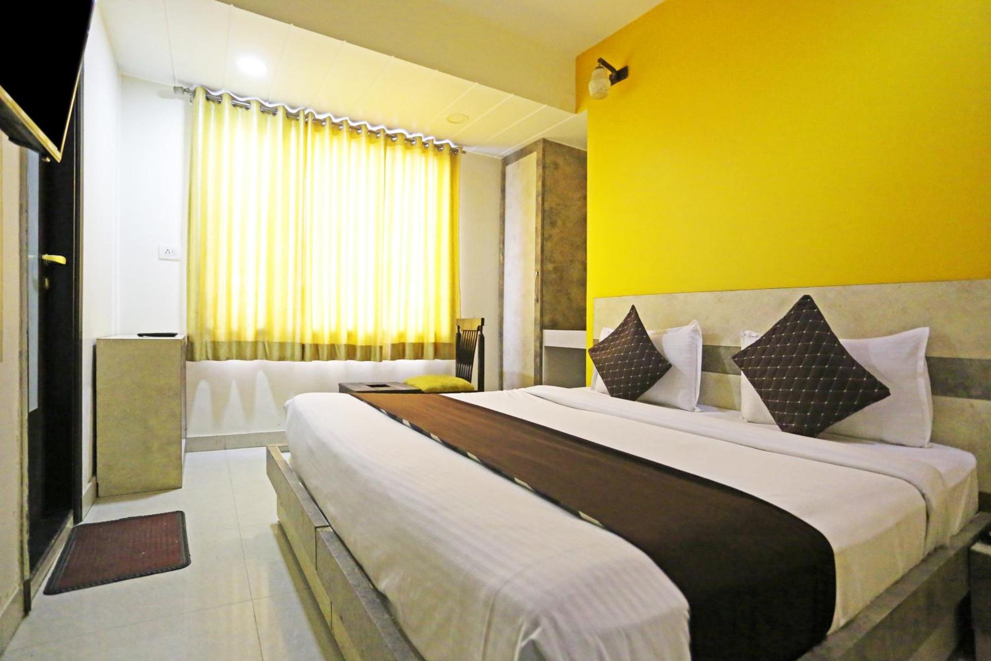 Hotel Star Inn-near Delhi Airport 4*