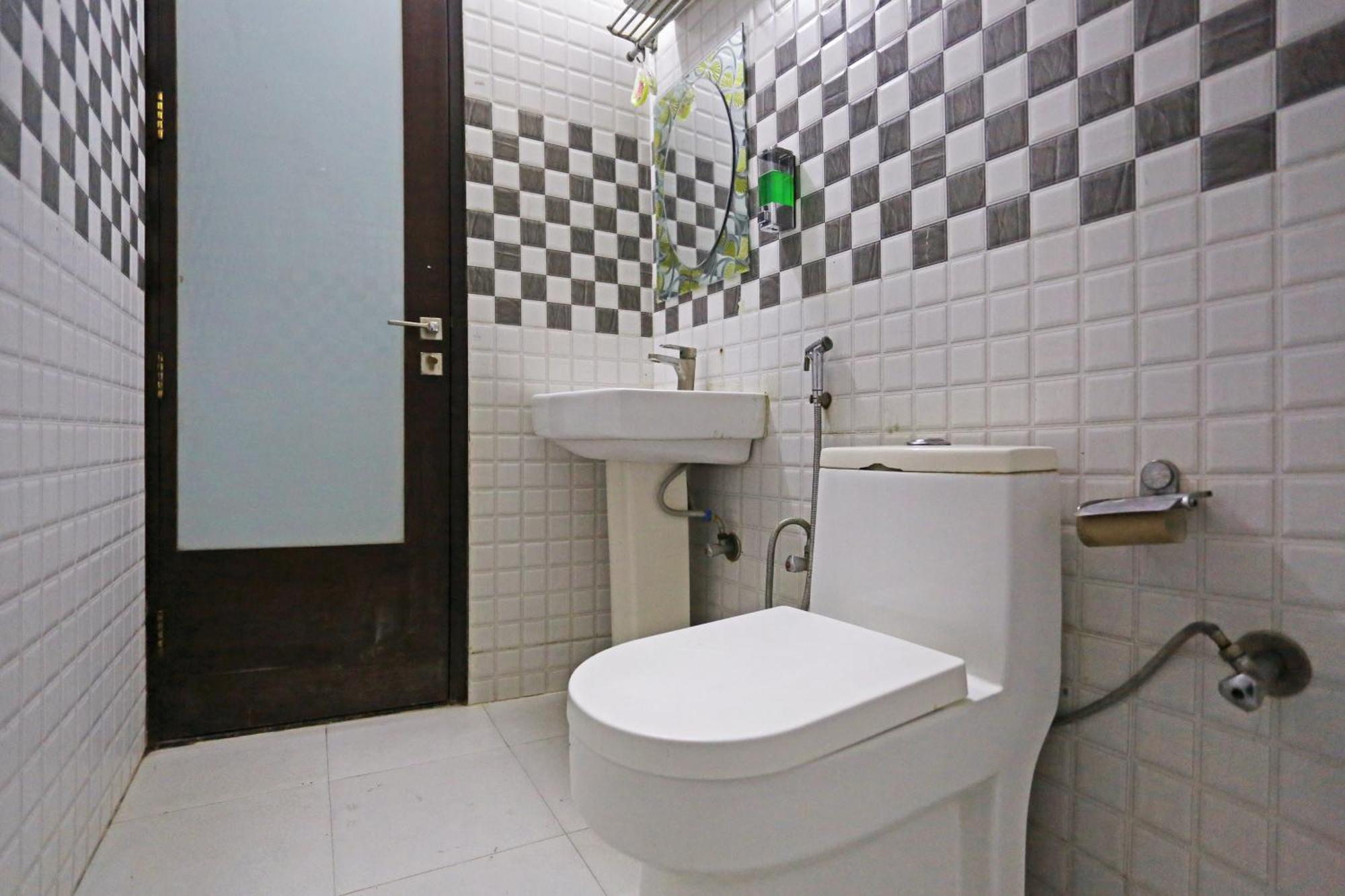 Star Inn-near Delhi Airport 4*