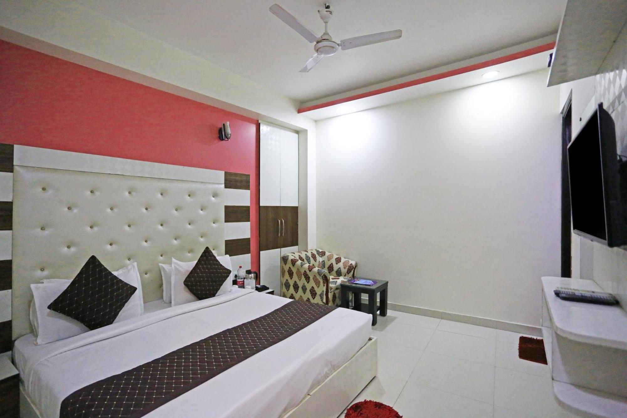 Star Inn-near Delhi Airport Hotel