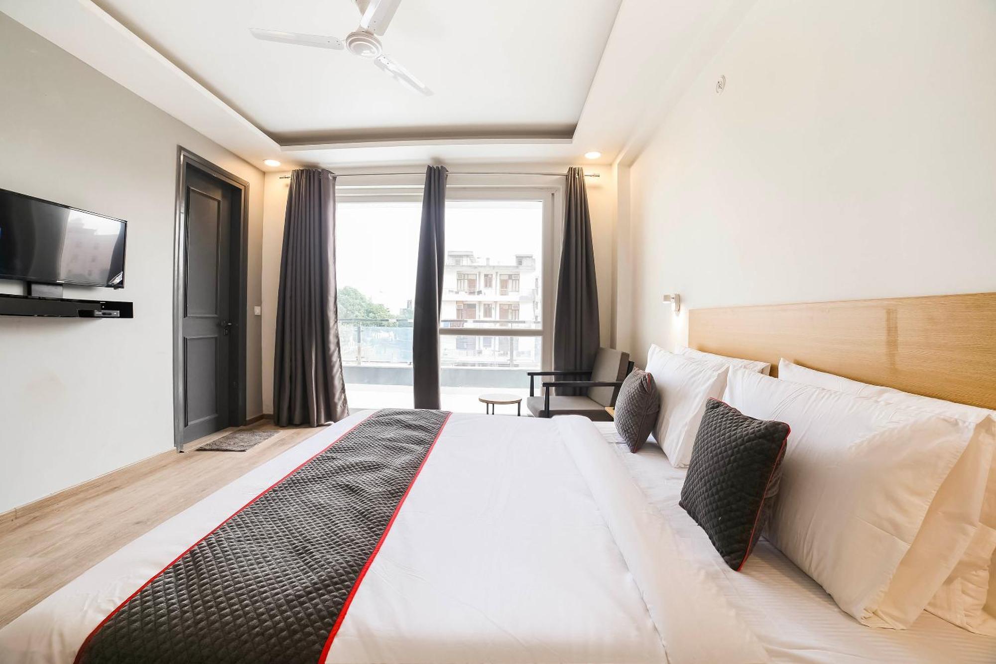 Grand Ivy Hotel 3*